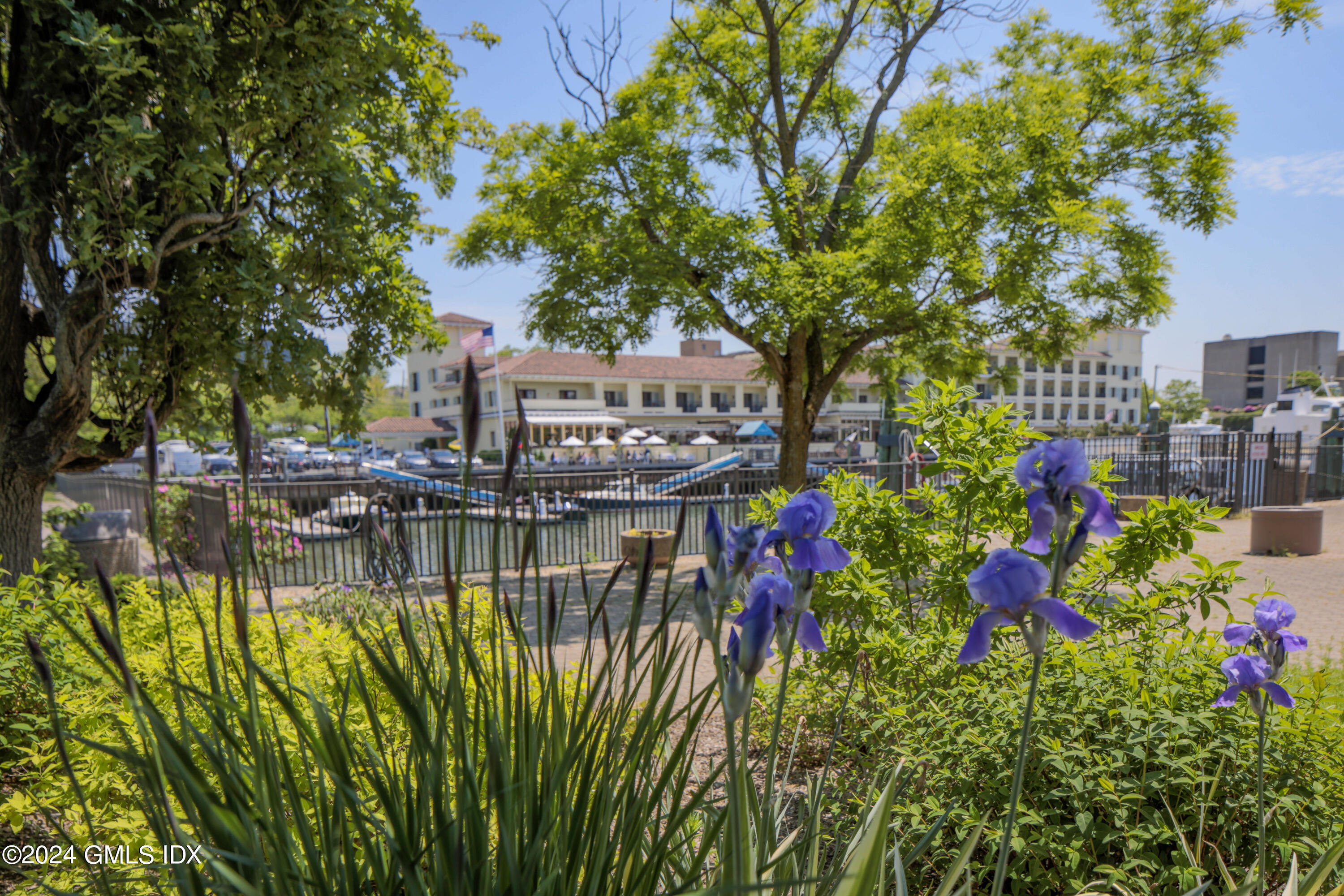 54 Greenwich Avenue Unit: 3rd Floor