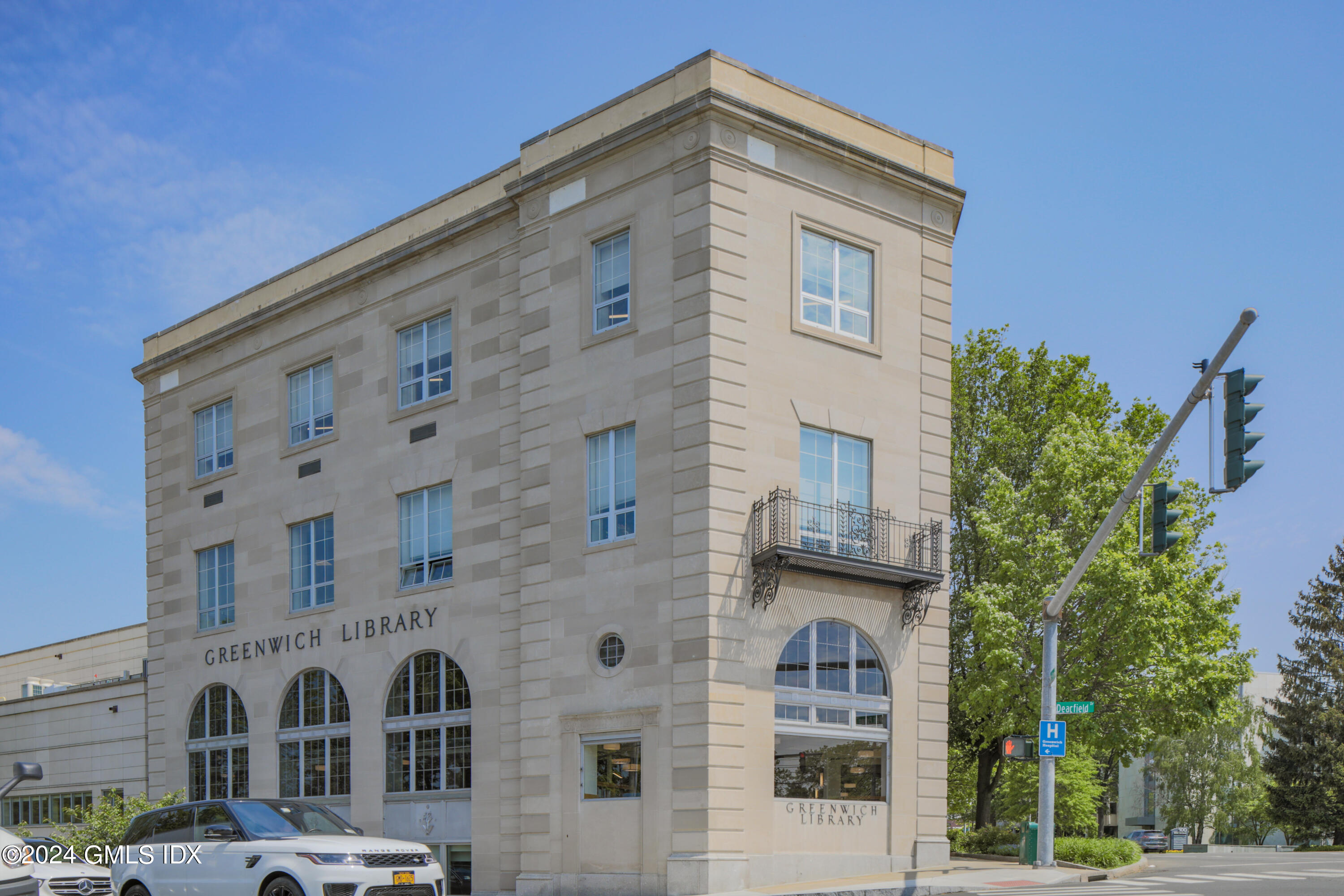 54 Greenwich Avenue Unit: 3rd Floor