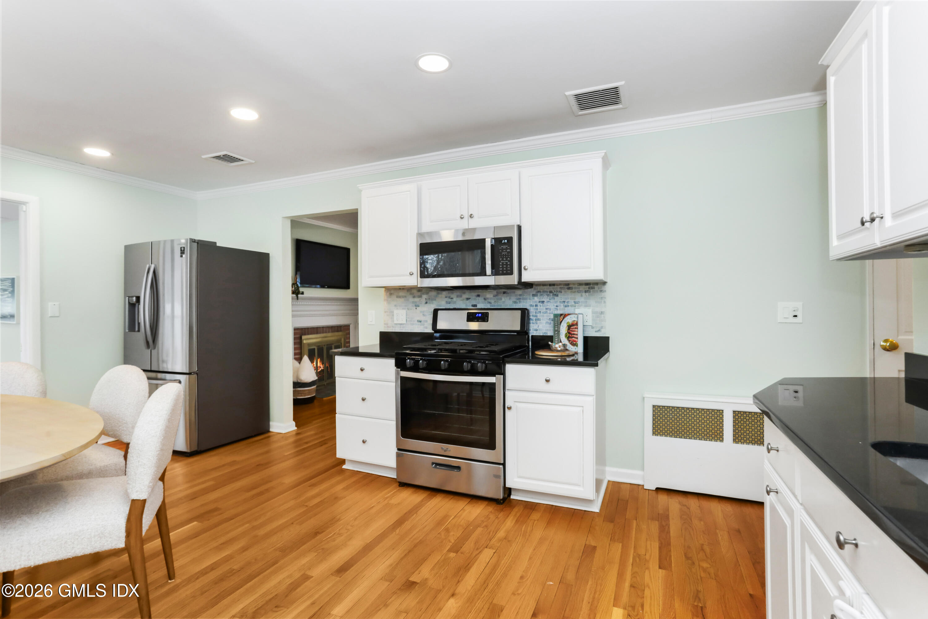 45 Sound Beach Avenue Extension