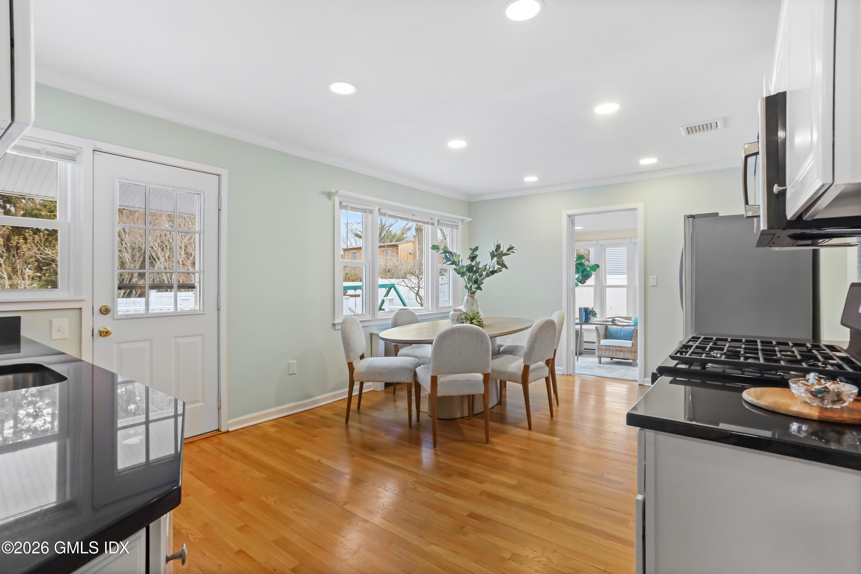 45 Sound Beach Avenue Extension