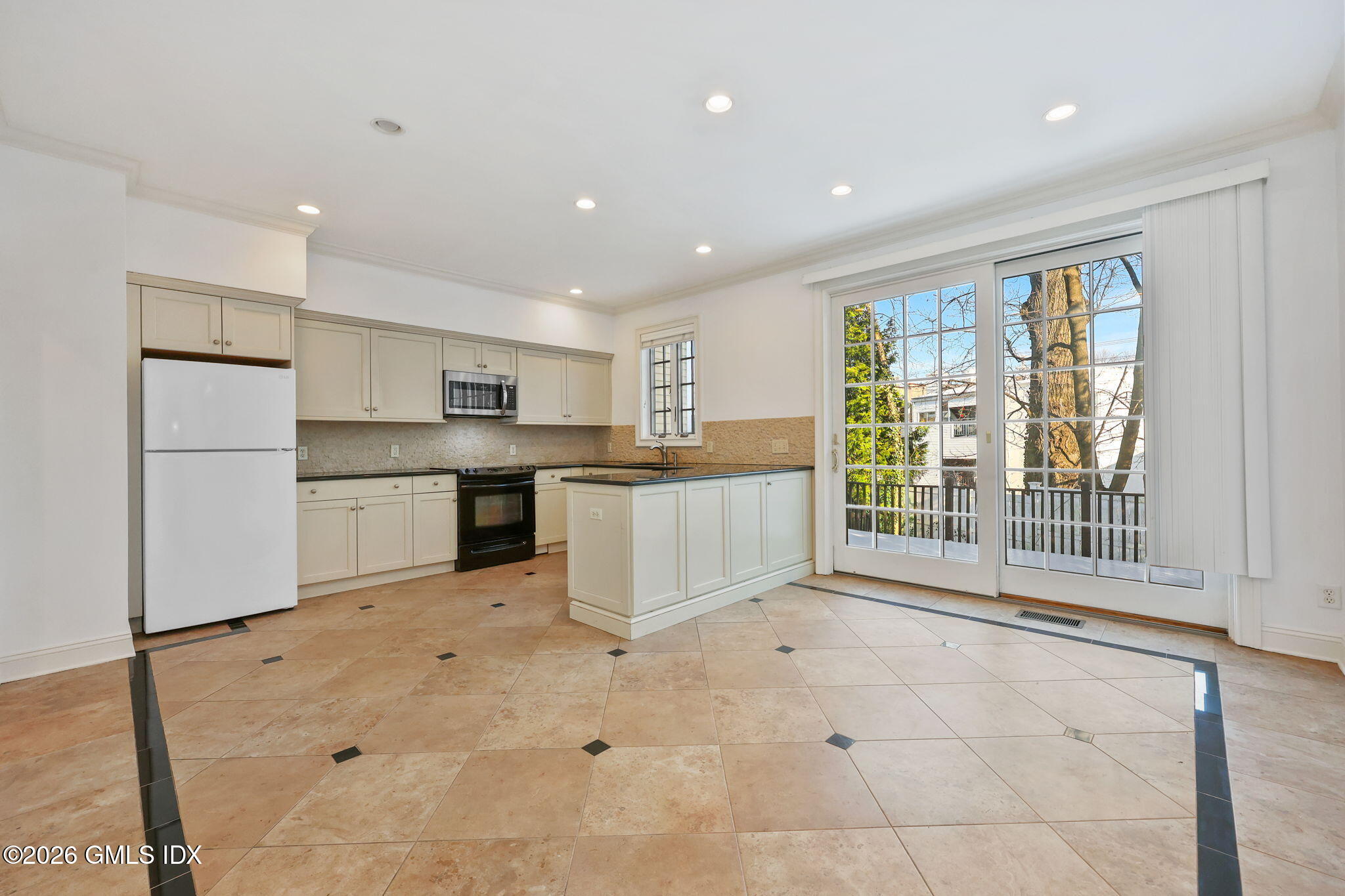 136 Josephine Evaristo Avenue UNIT B