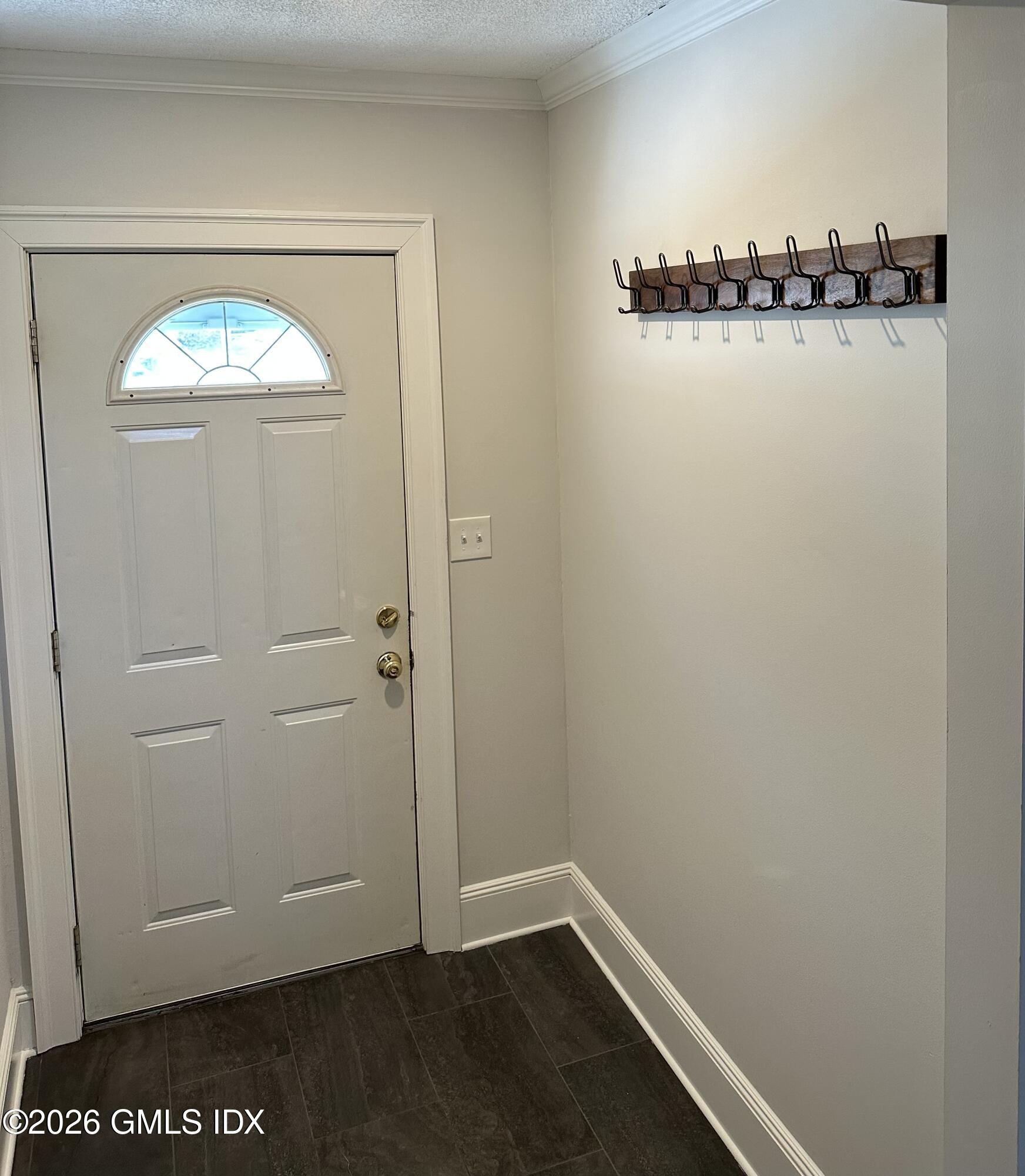 124 Pemberwick Road Left Side