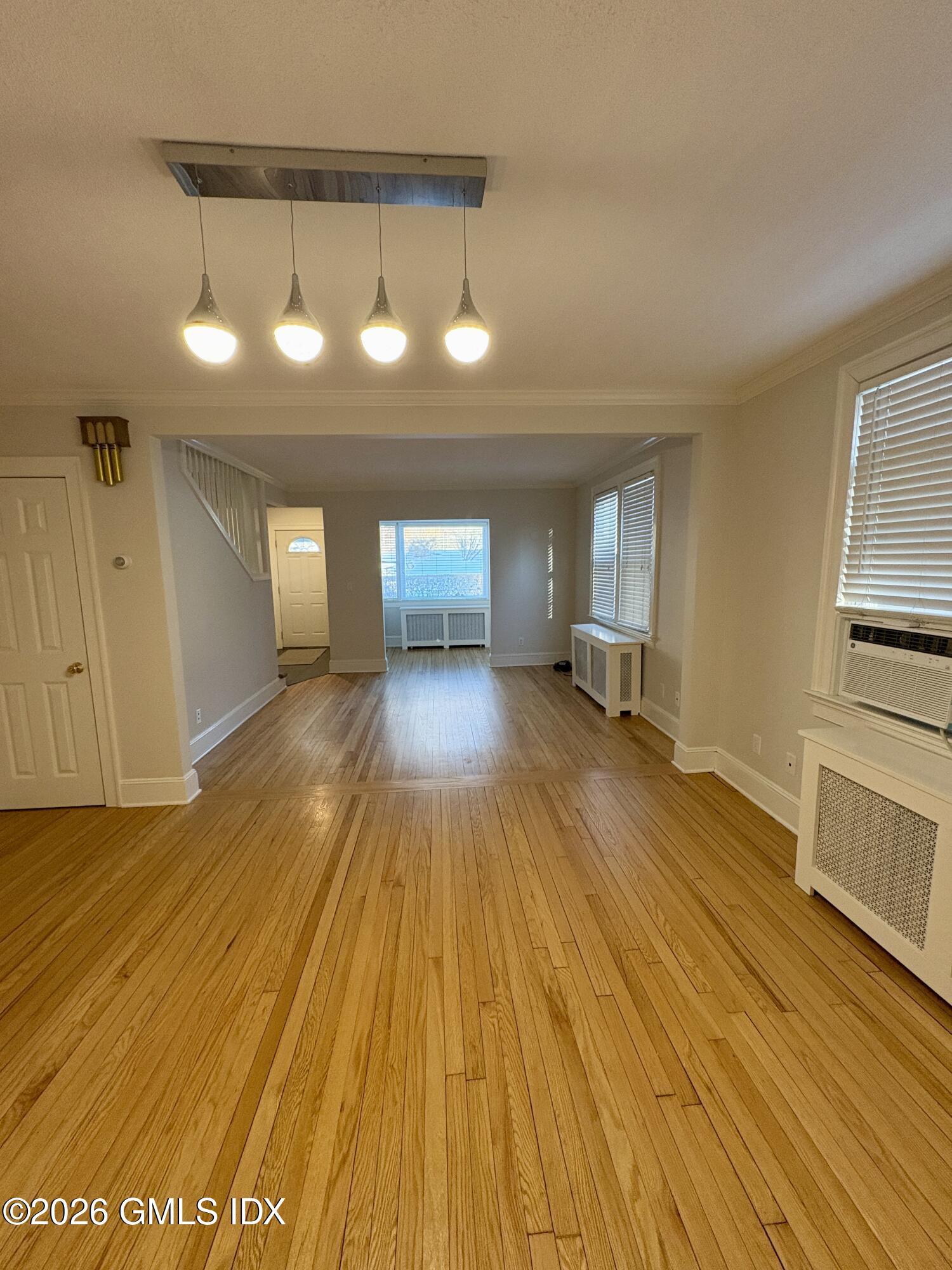 124 Pemberwick Road Left Side