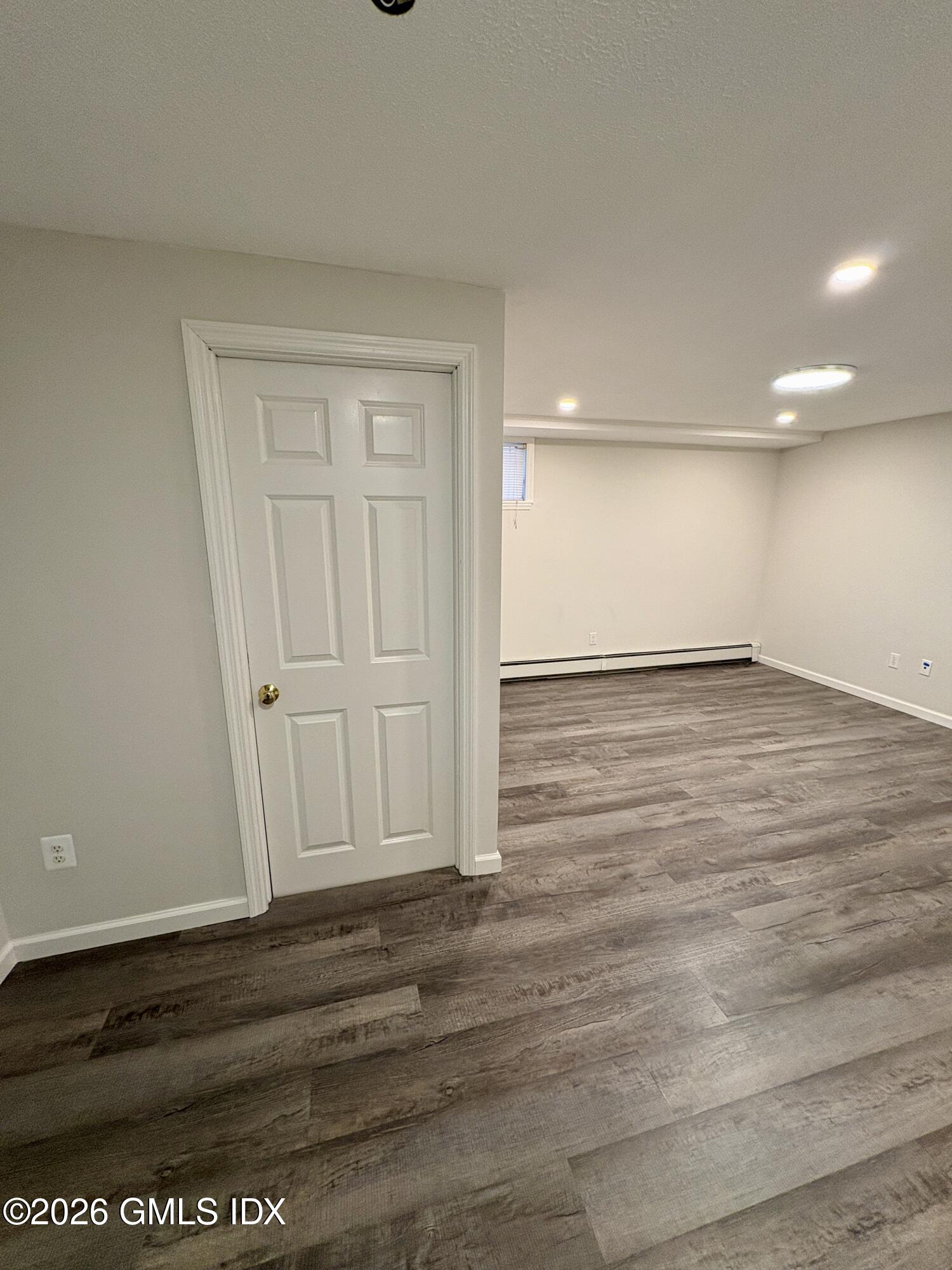 124 Pemberwick Road Left Side