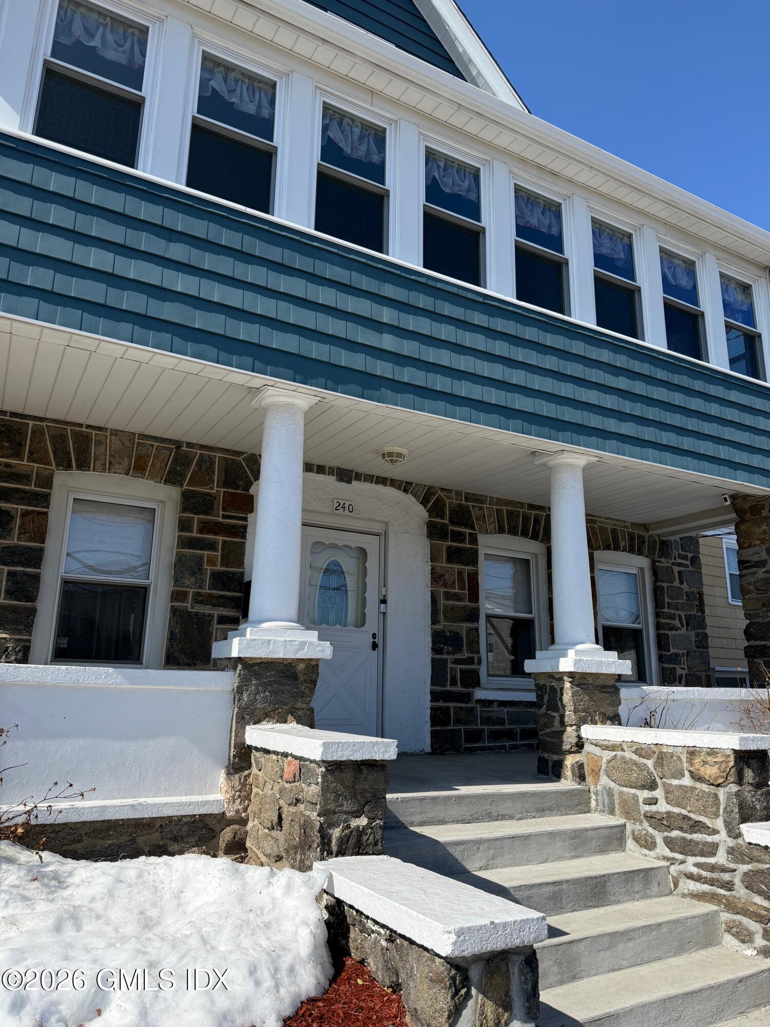 240 Hamilton Avenue 2