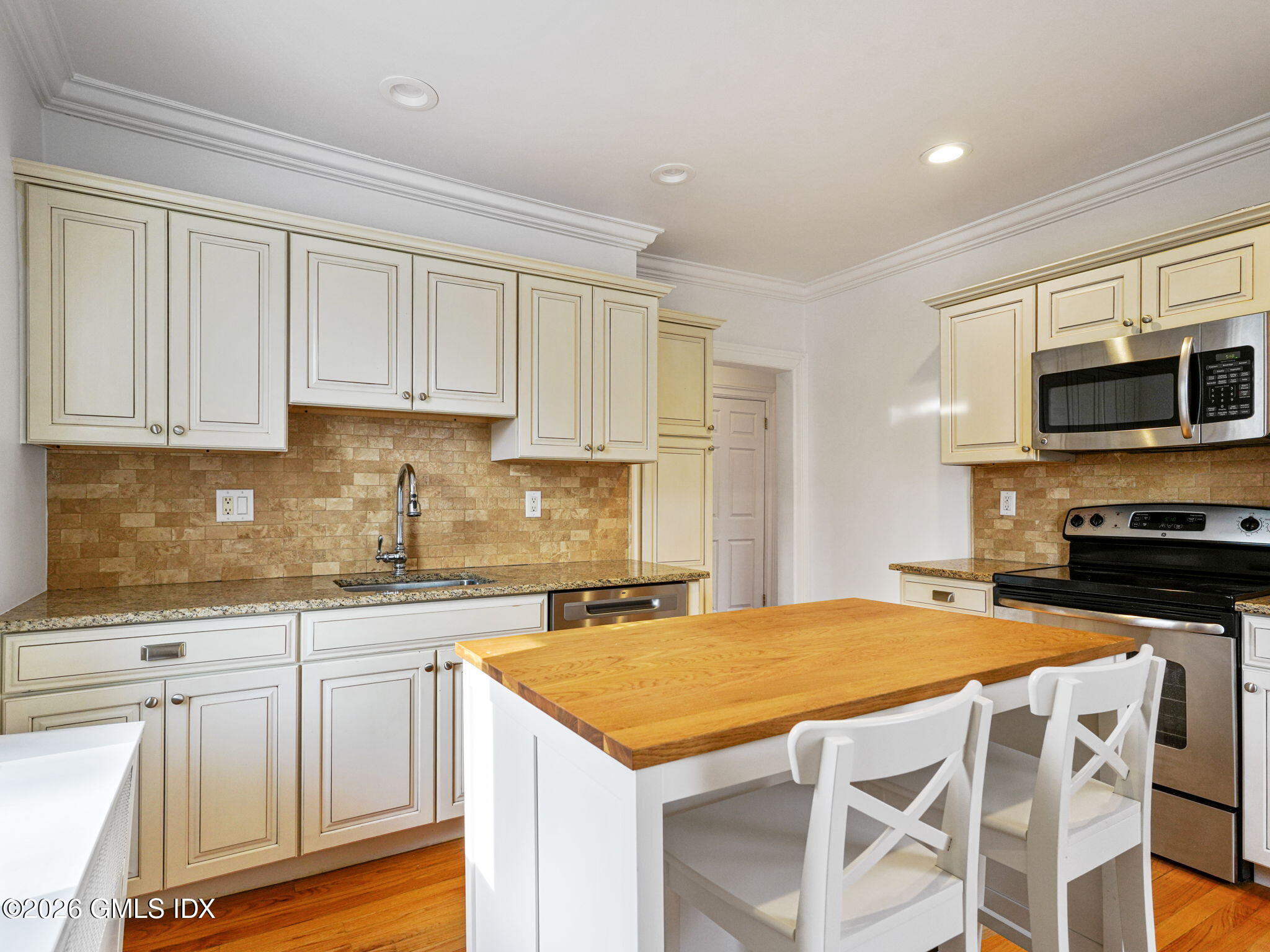 36 Locust Street 2