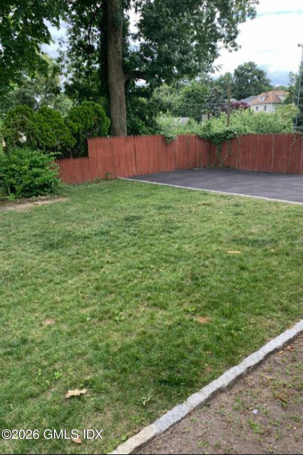 89 W View Street 2nd floor