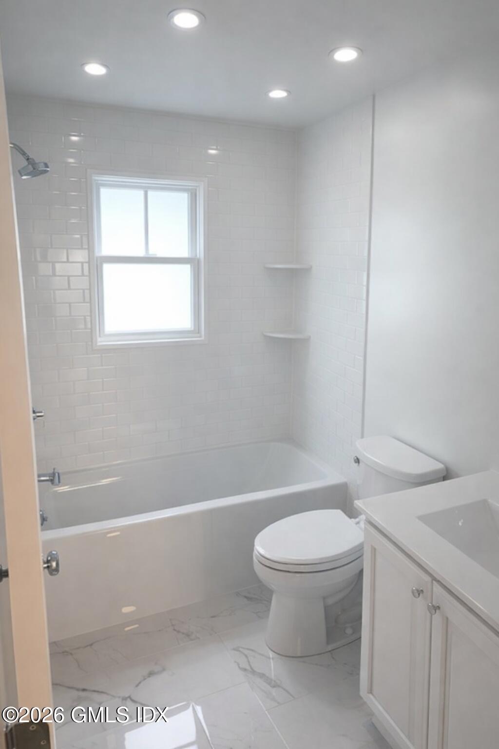 89 W View Street 2nd floor