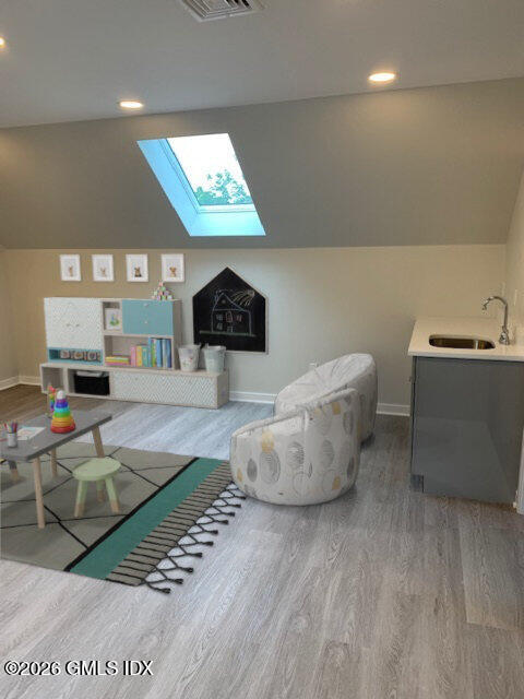 89 W View Street 2nd floor