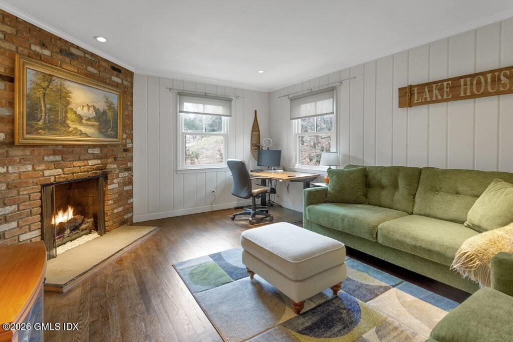 83 Burning Tree Road