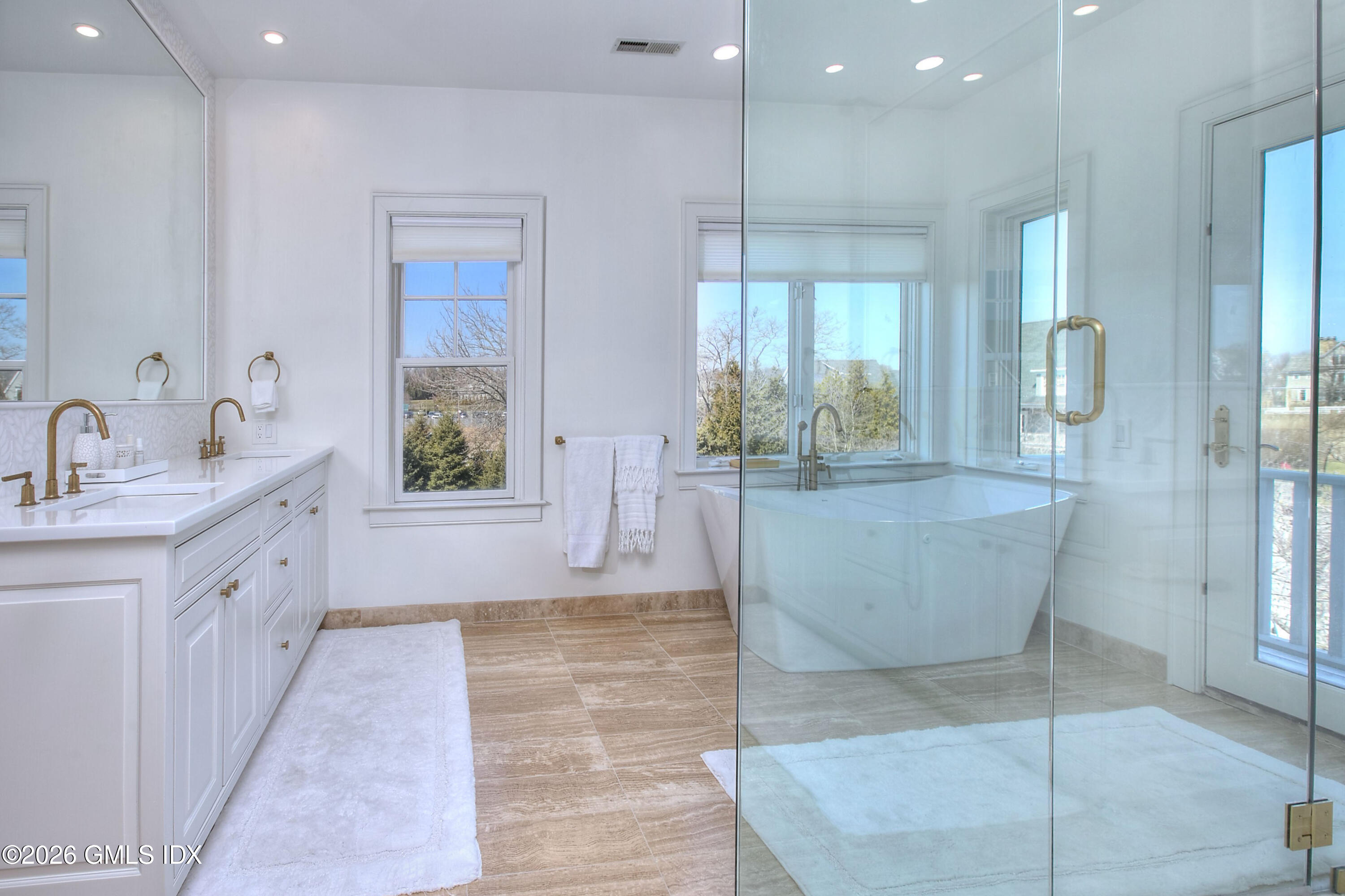 3 Shorehaven Road