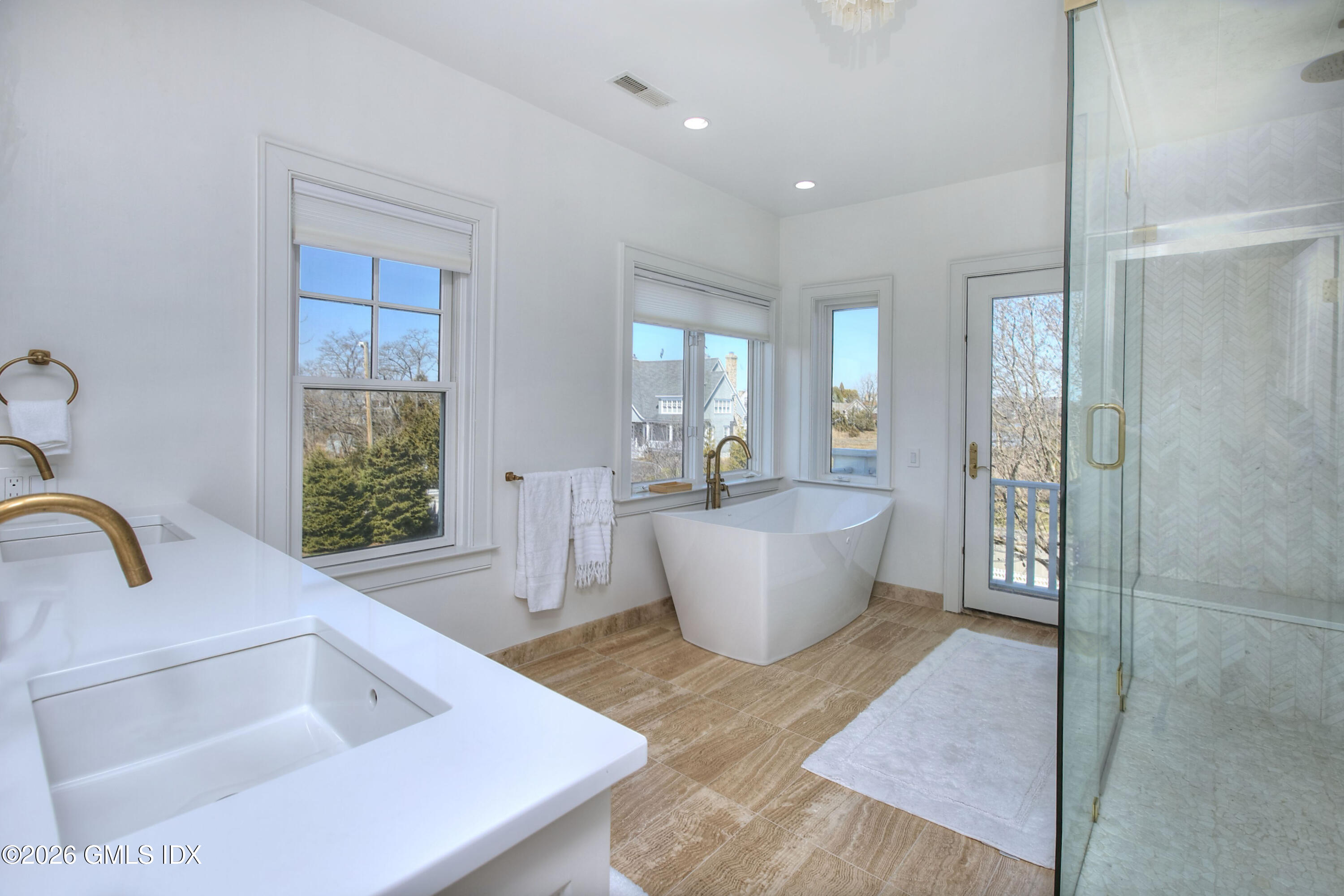 3 Shorehaven Road