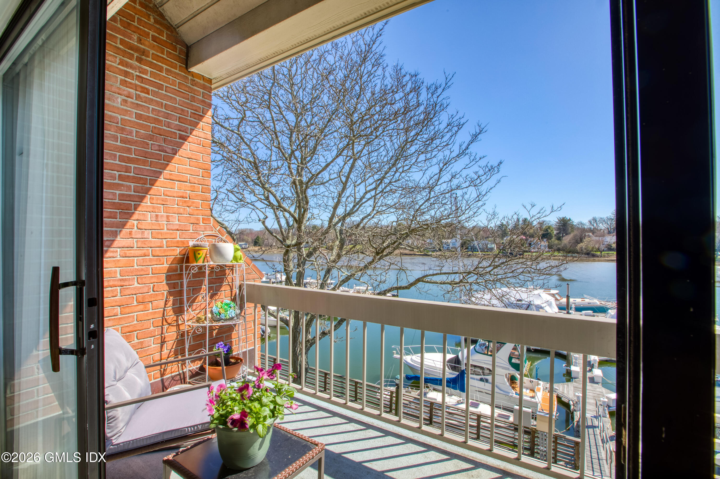 15 River Road UNIT 205