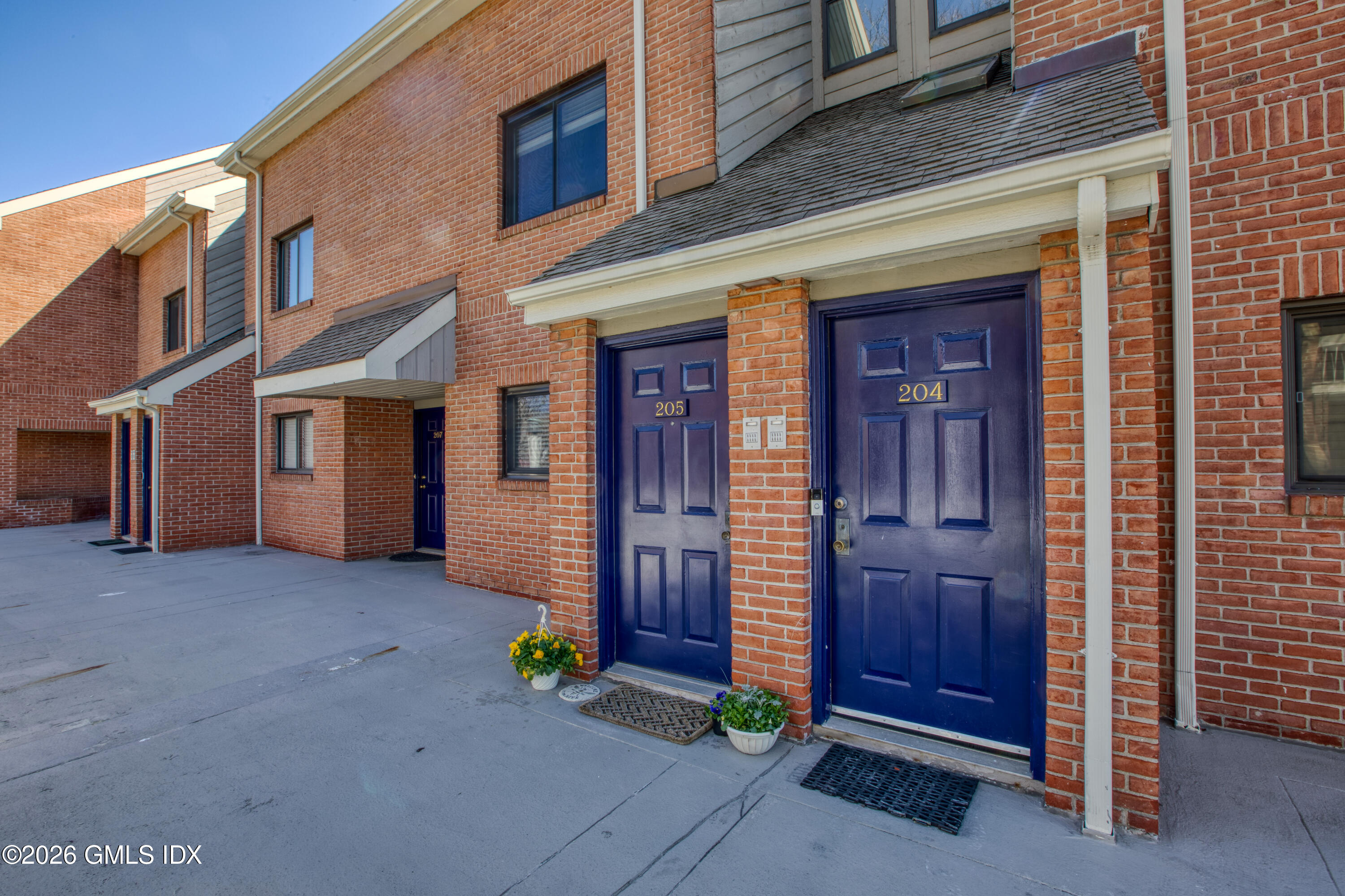 15 River Road UNIT 205