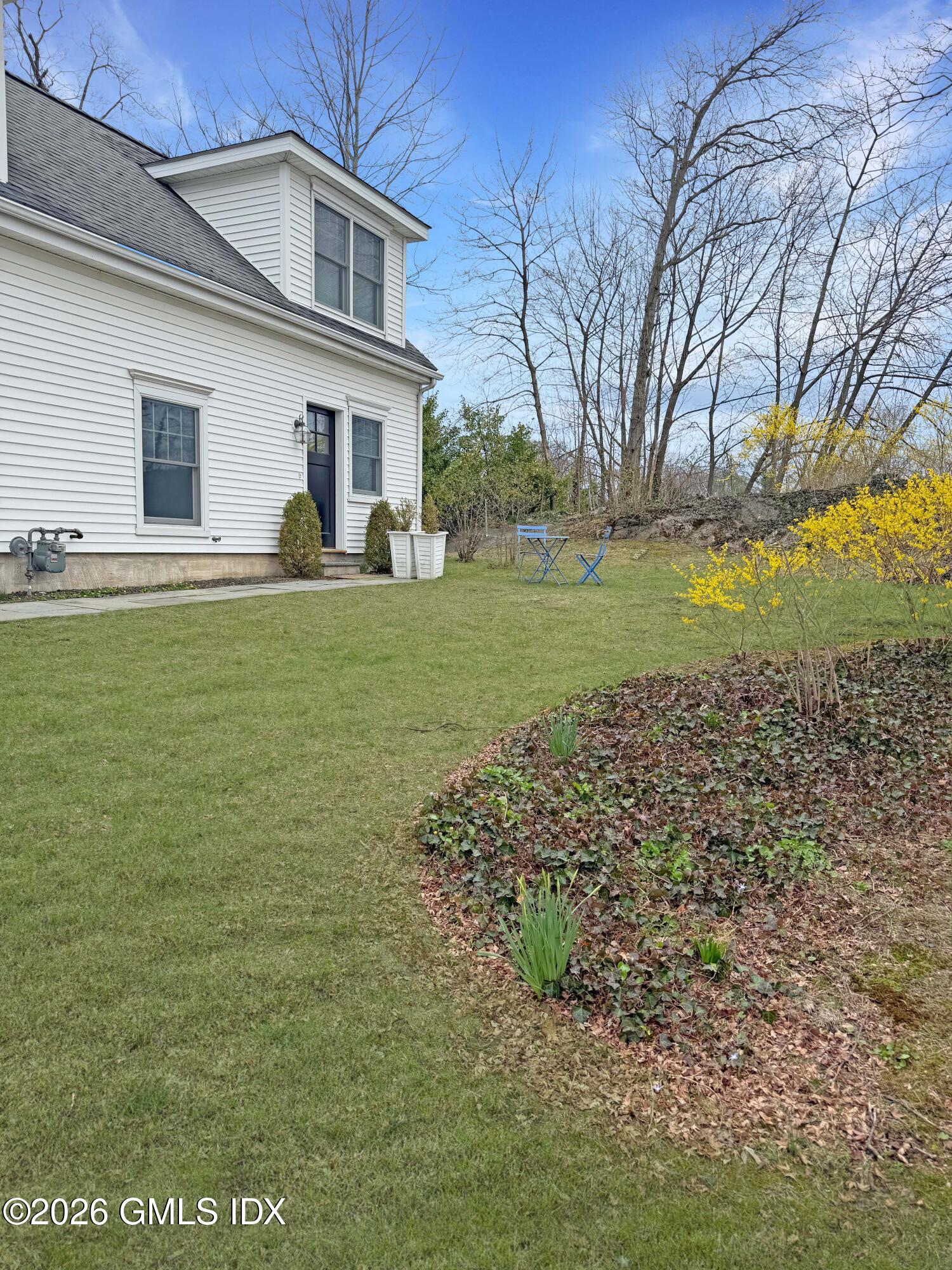 111 Havemeyer Place Carriage House