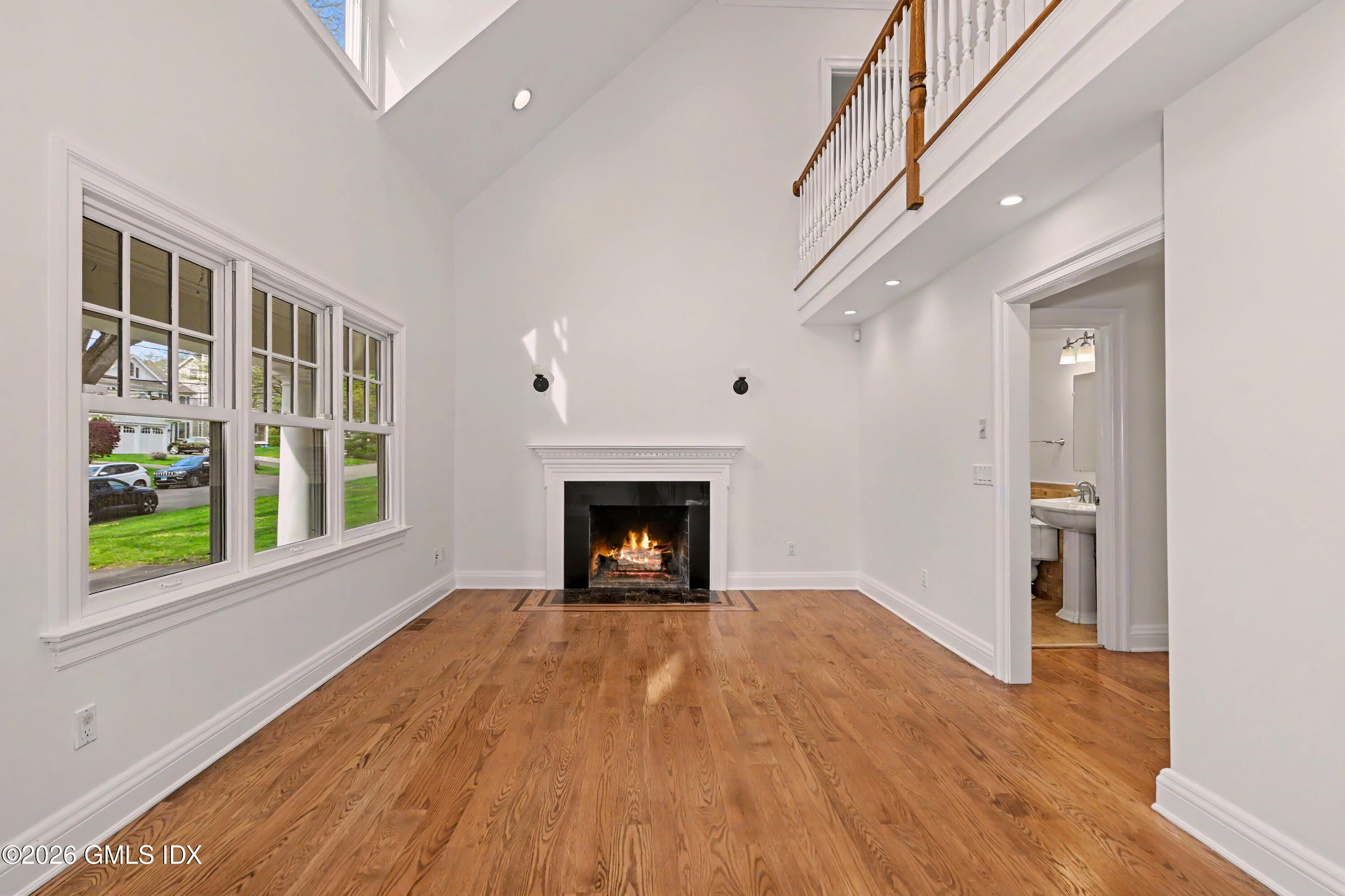 34 MacArthur Drive