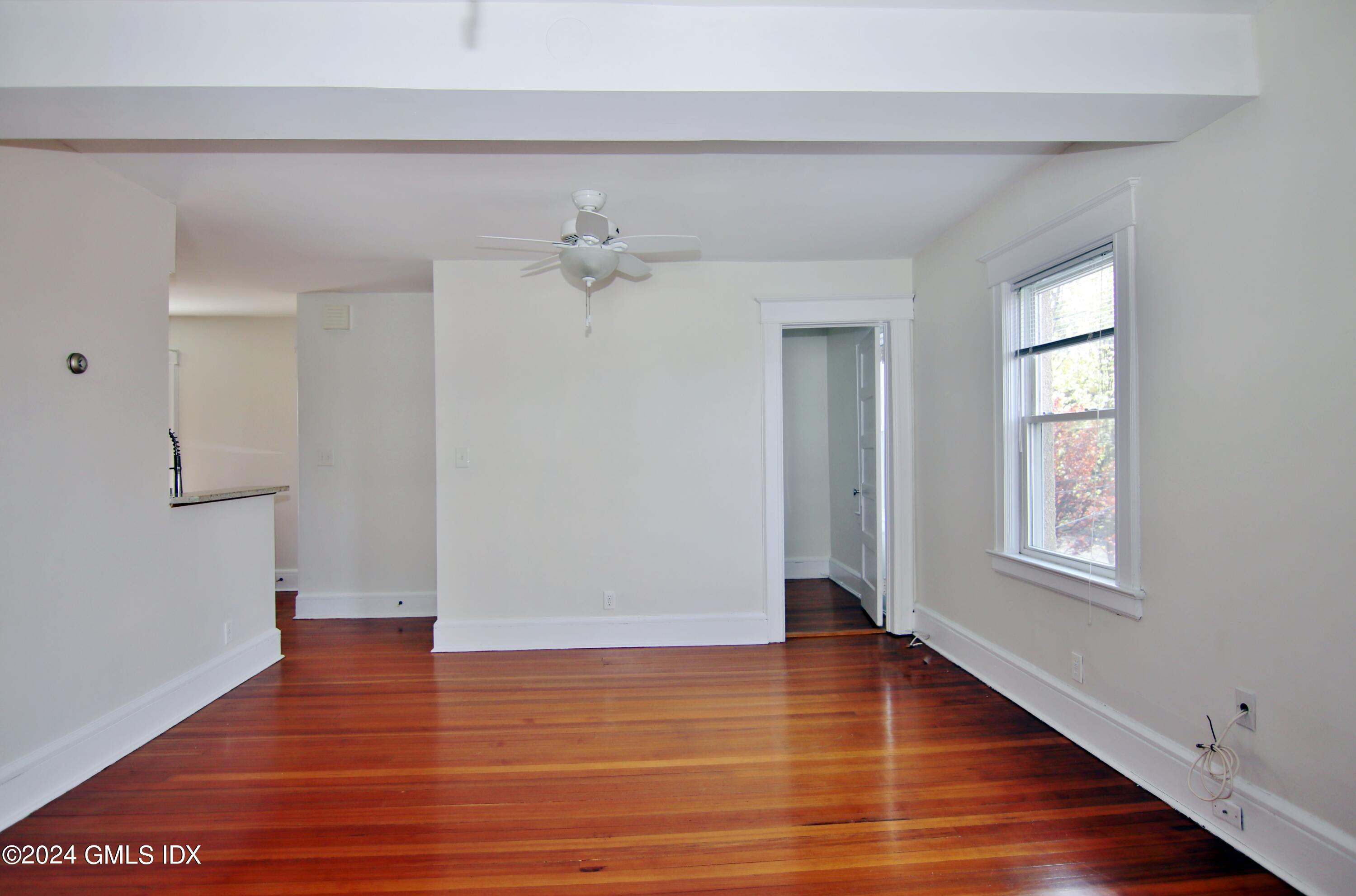 25 Division Street 2
