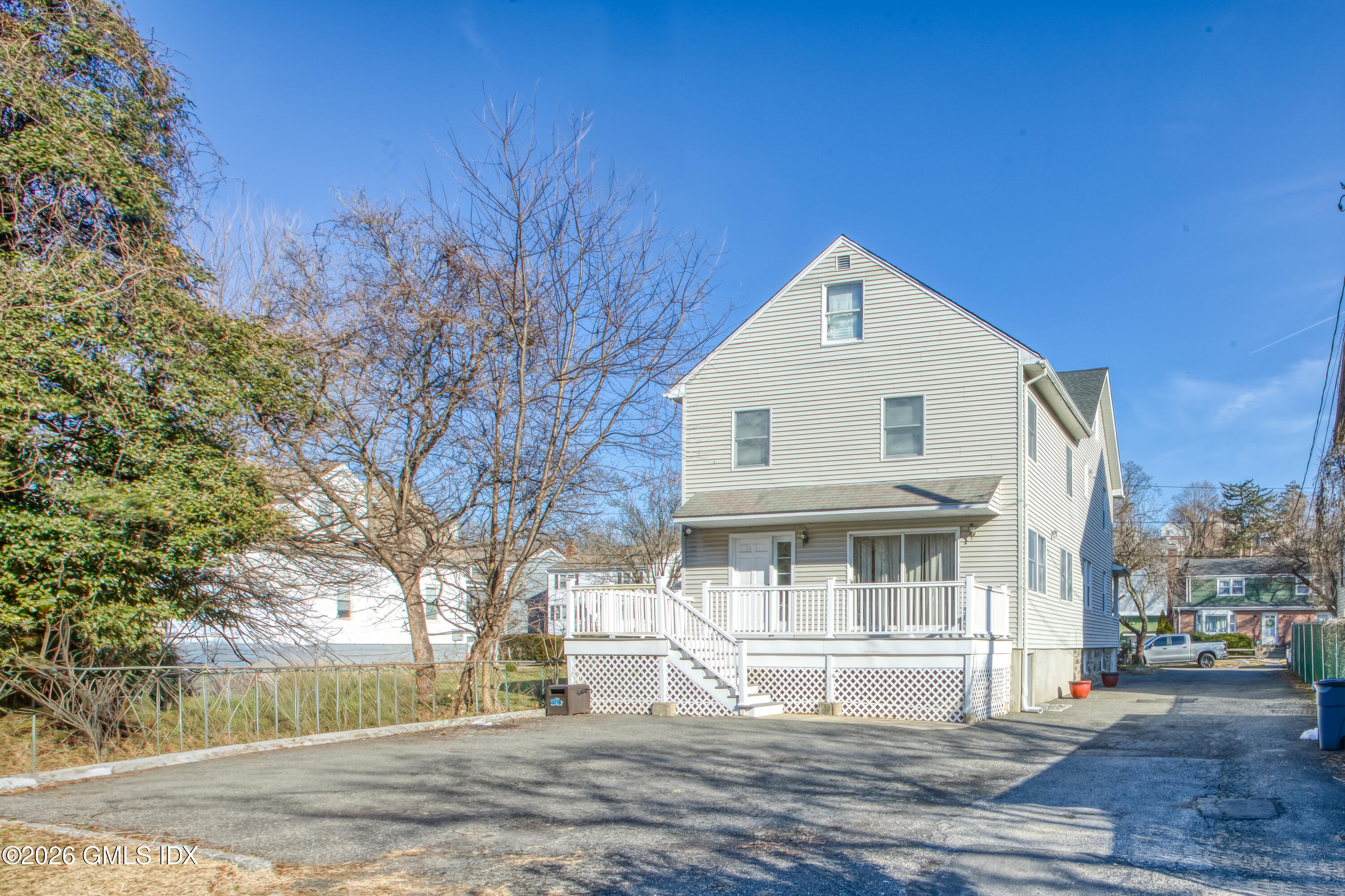 24 Hollow Wood Lane 2