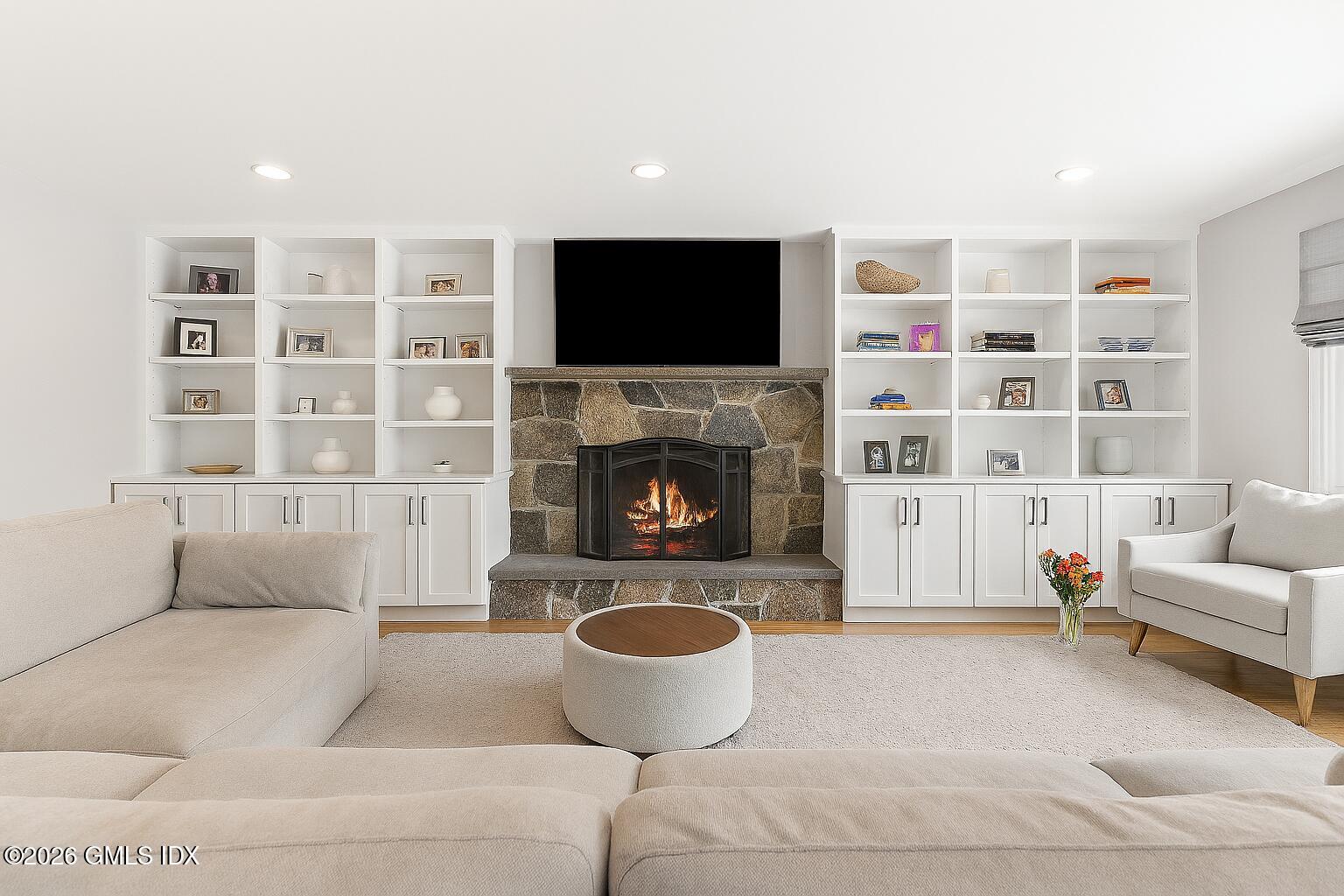 14 Cos Cob Avenue Unit: 3
