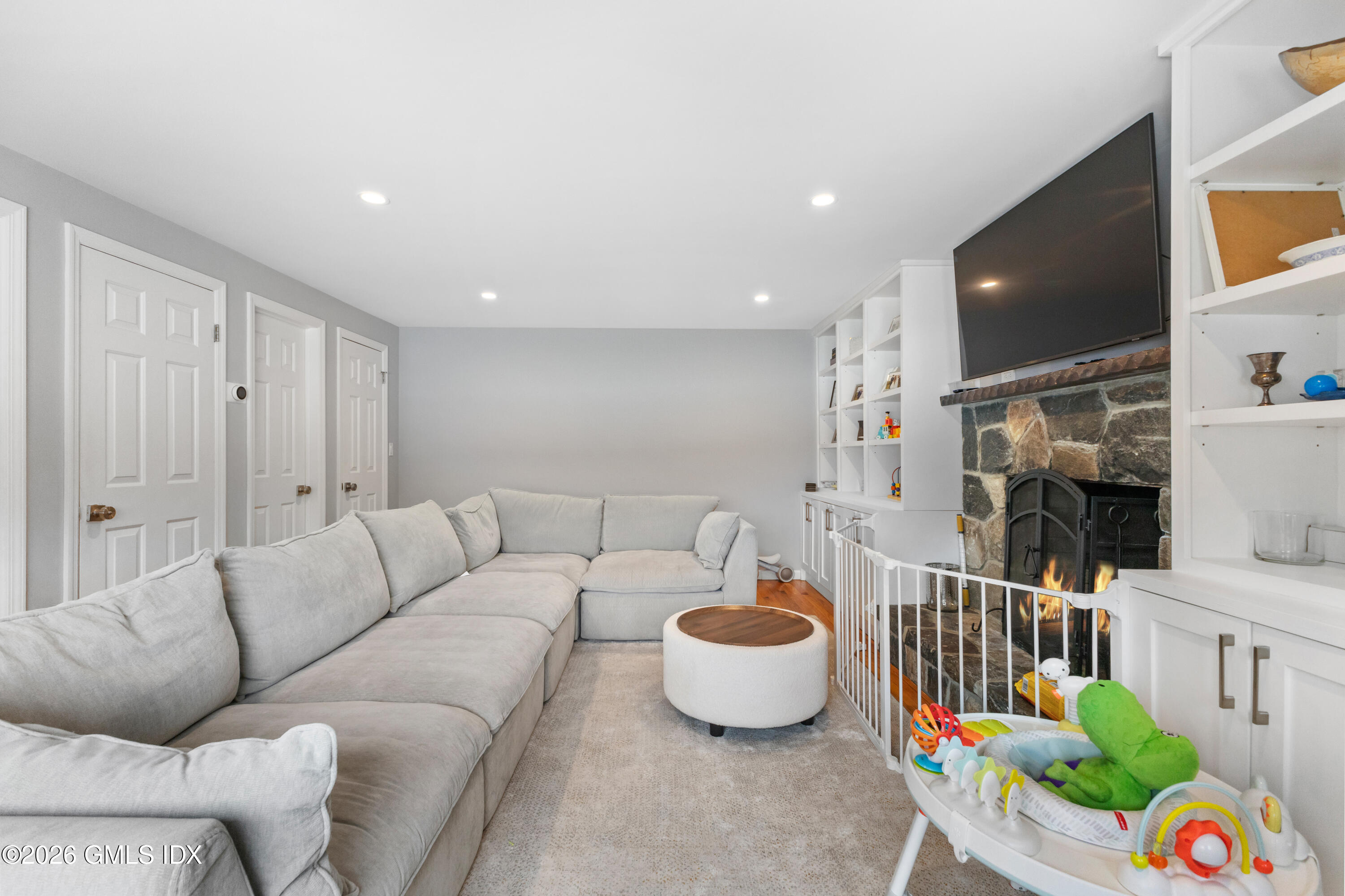 14 Cos Cob Avenue Unit: 3