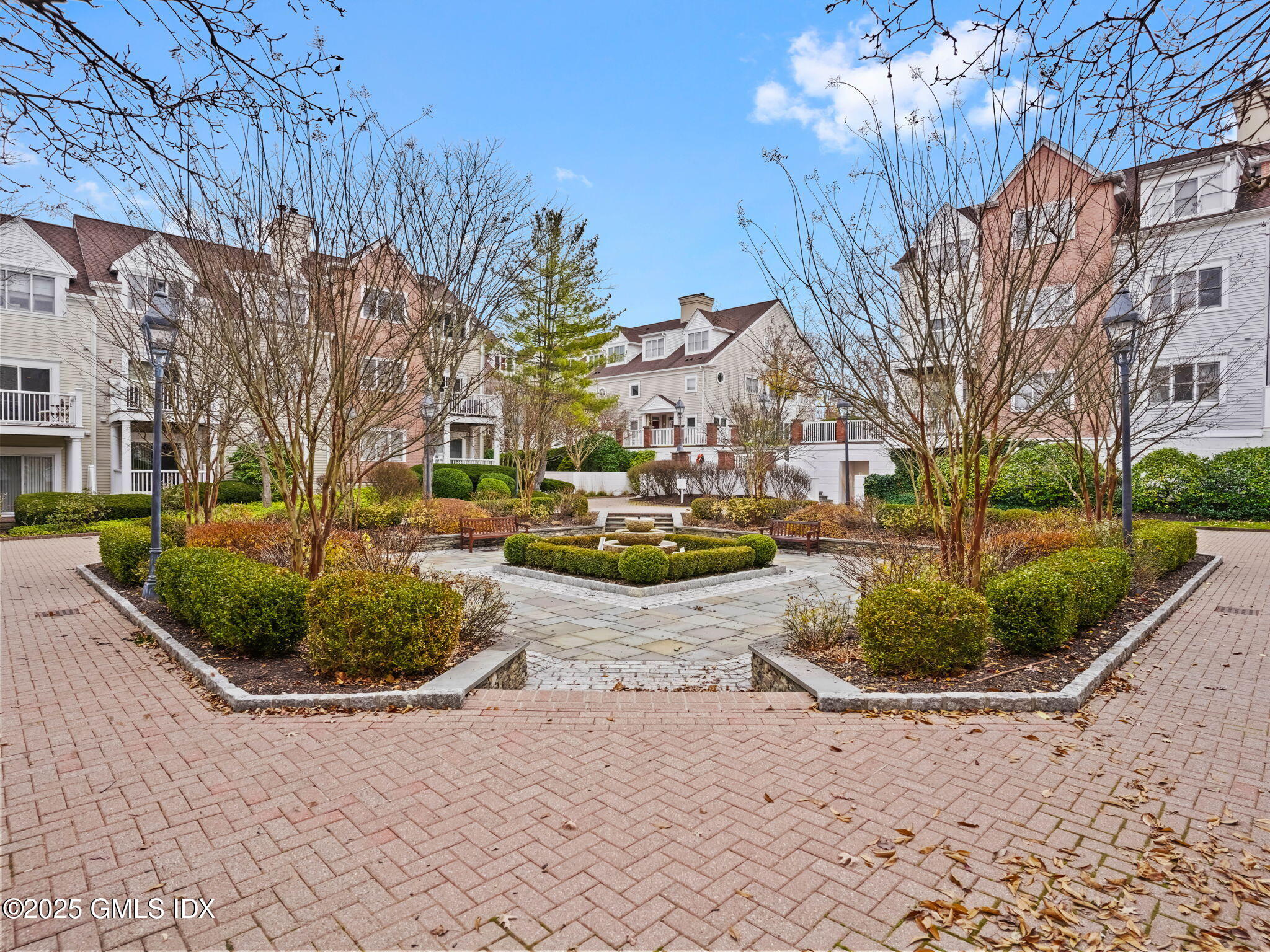 51 Forest Avenue APT 19