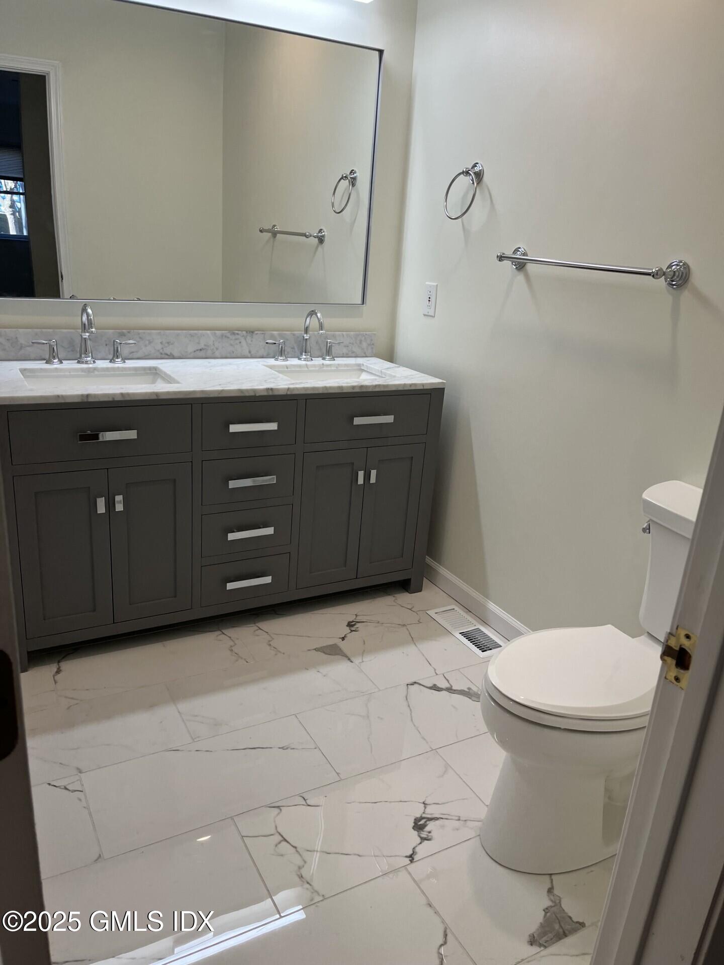 51 Forest Avenue APT 19