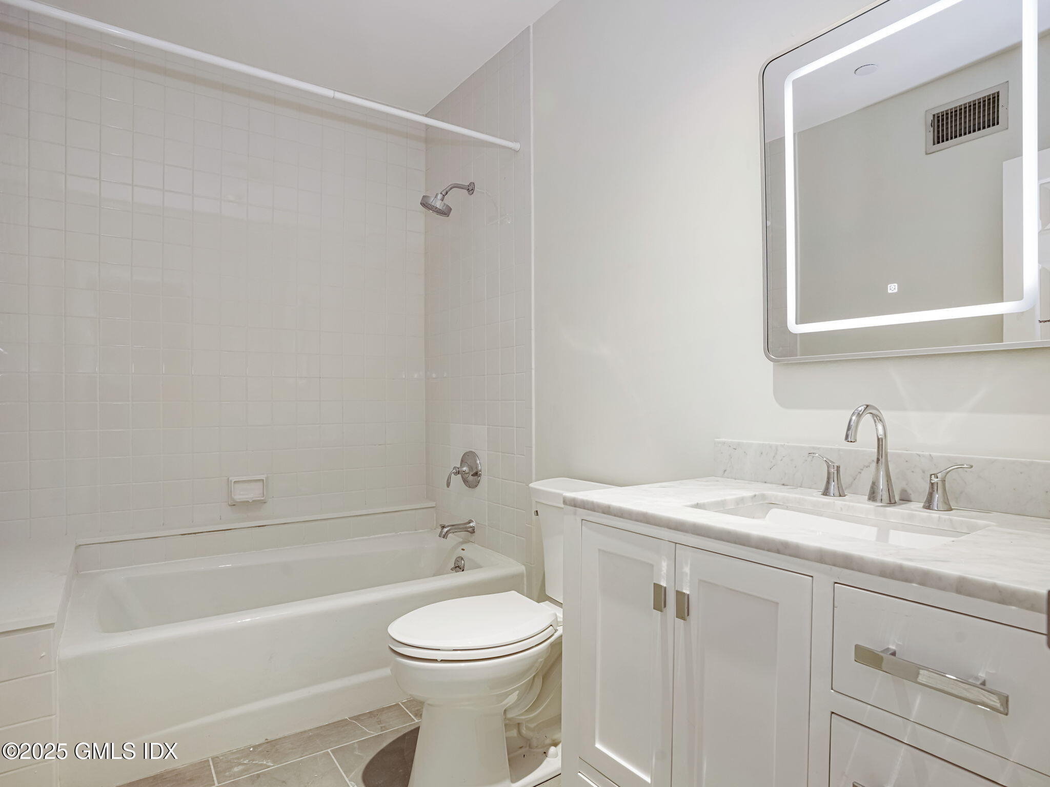 51 Forest Avenue APT 19