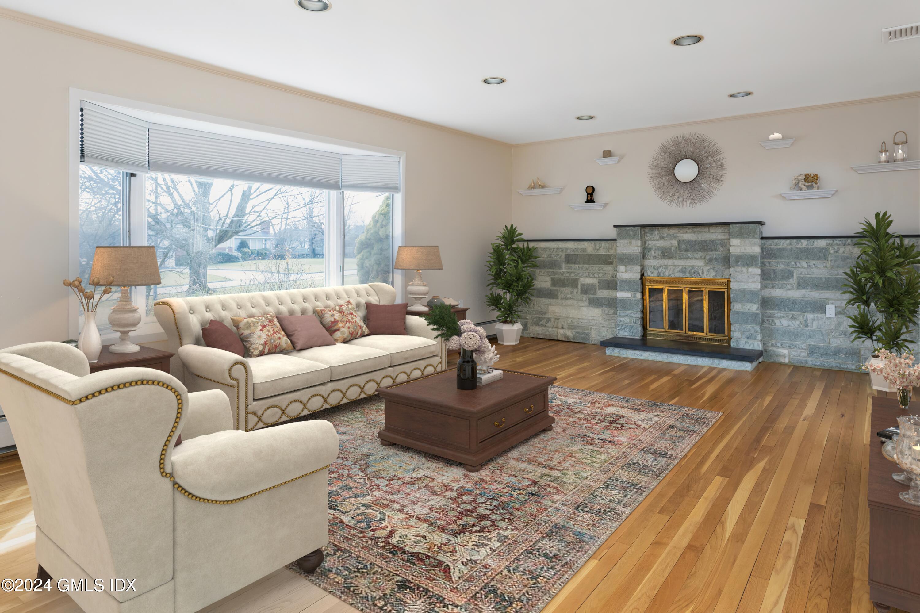 6 E Lawn Lane