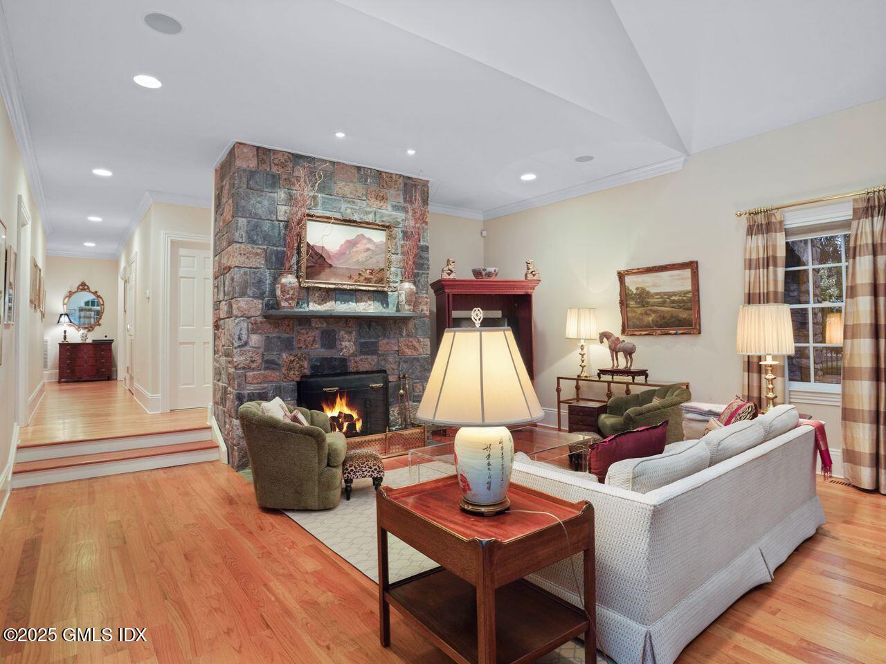 25 Chieftans Road
