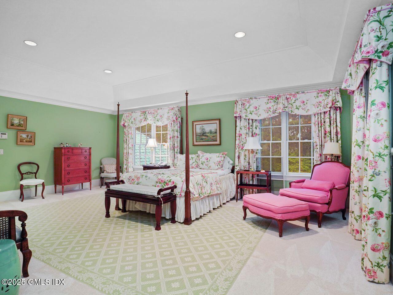 25 Chieftans Road