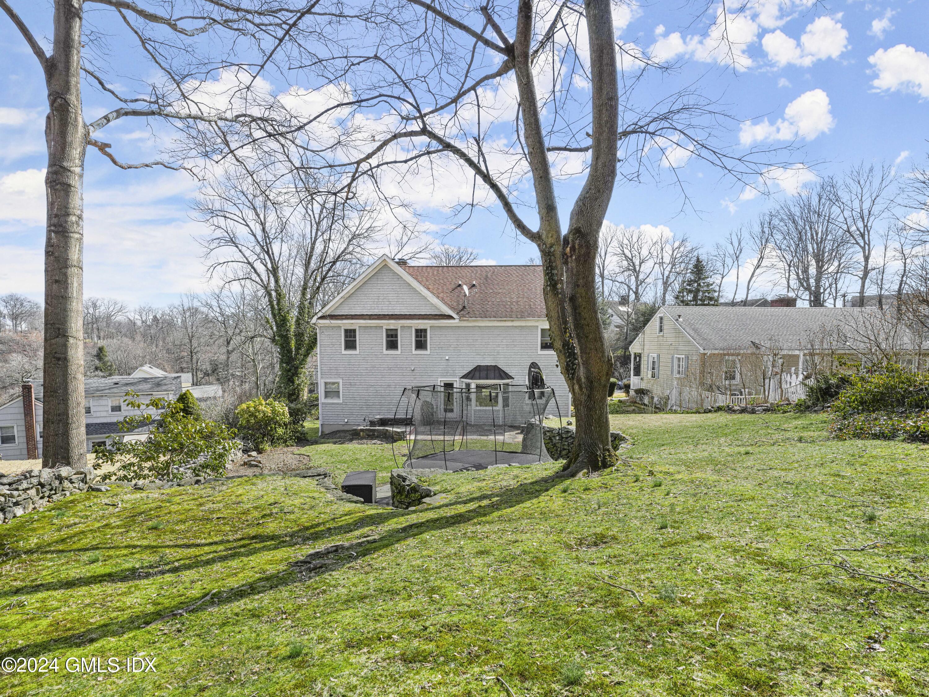 52 Hunt Terrace