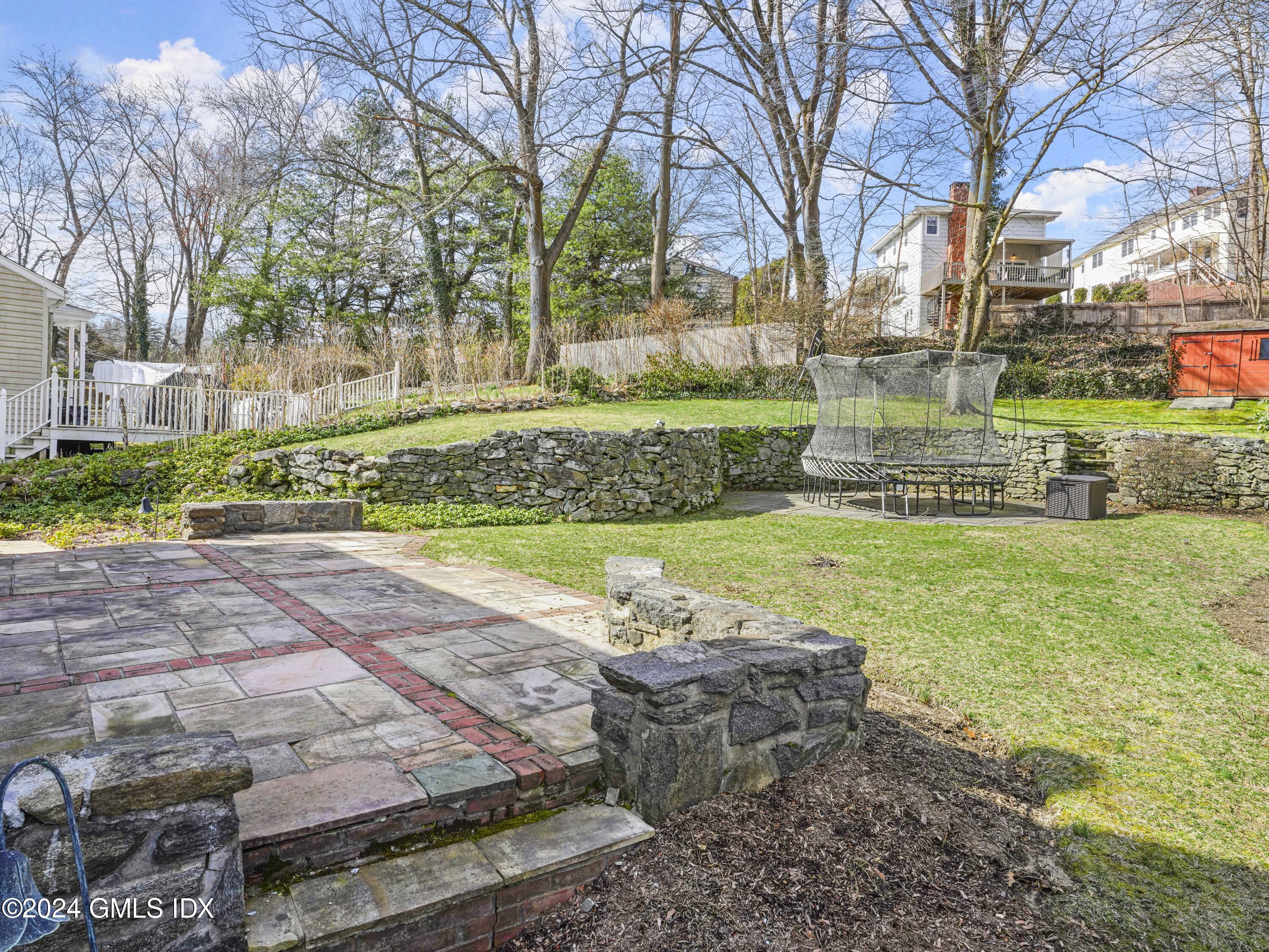 52 Hunt Terrace