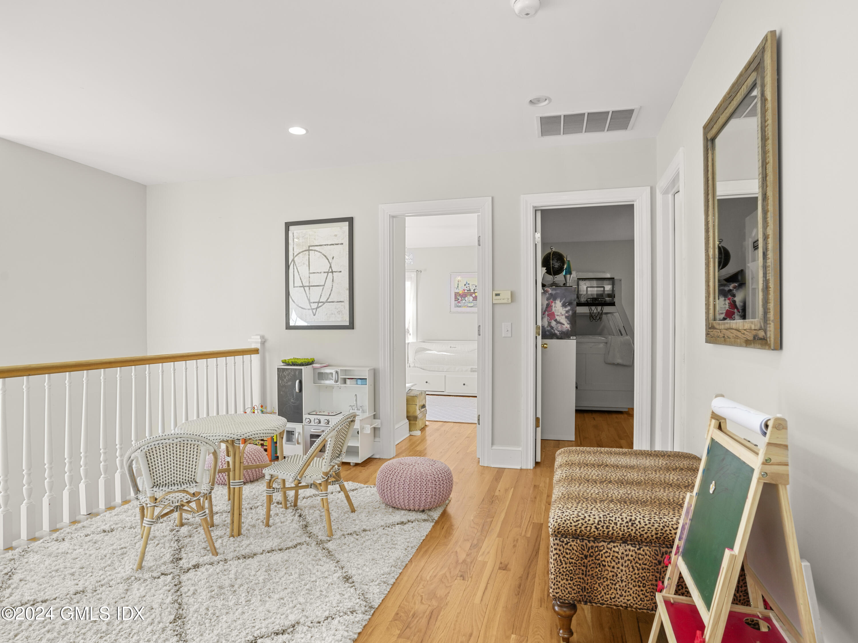 52 Hunt Terrace