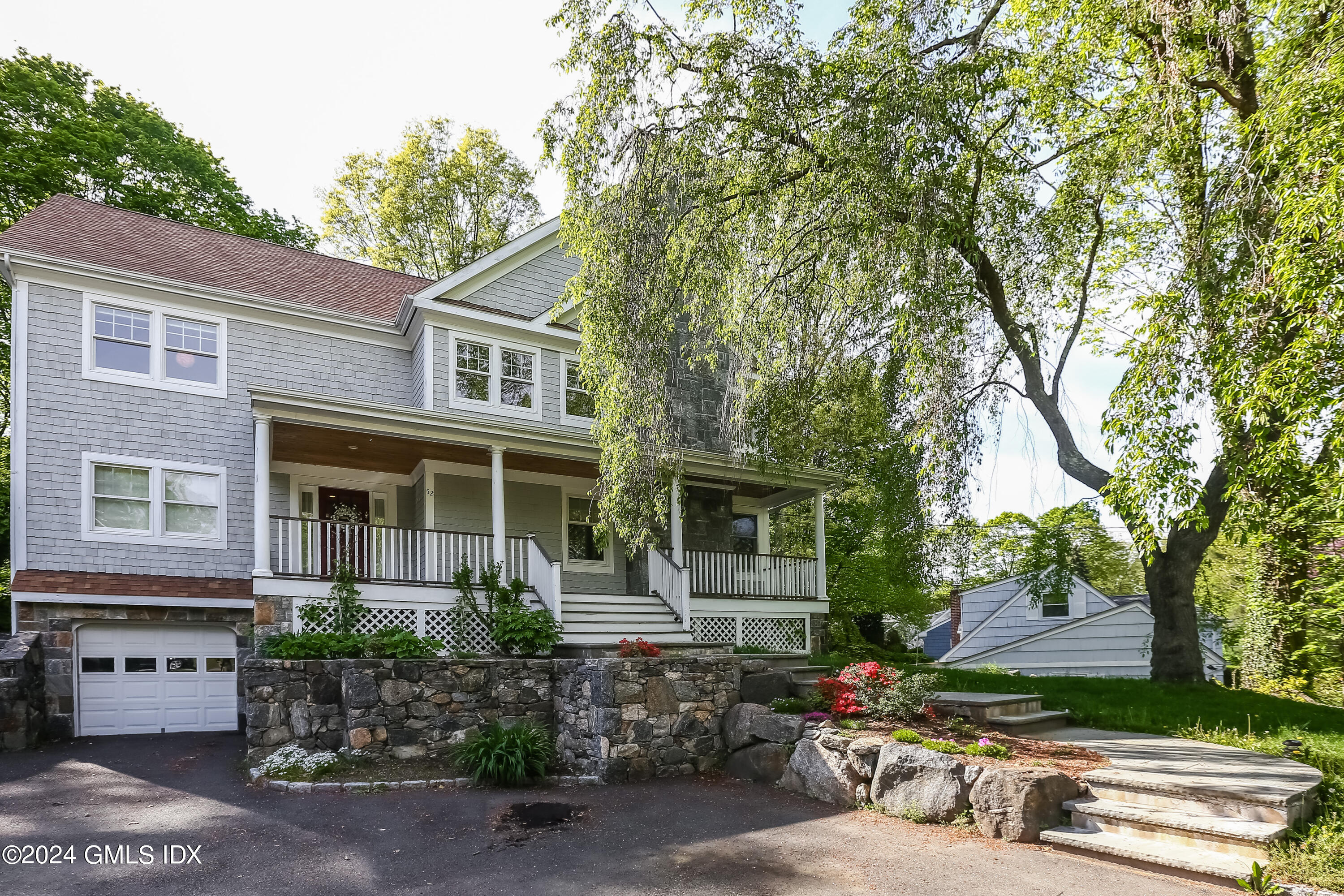 52 Hunt Terrace