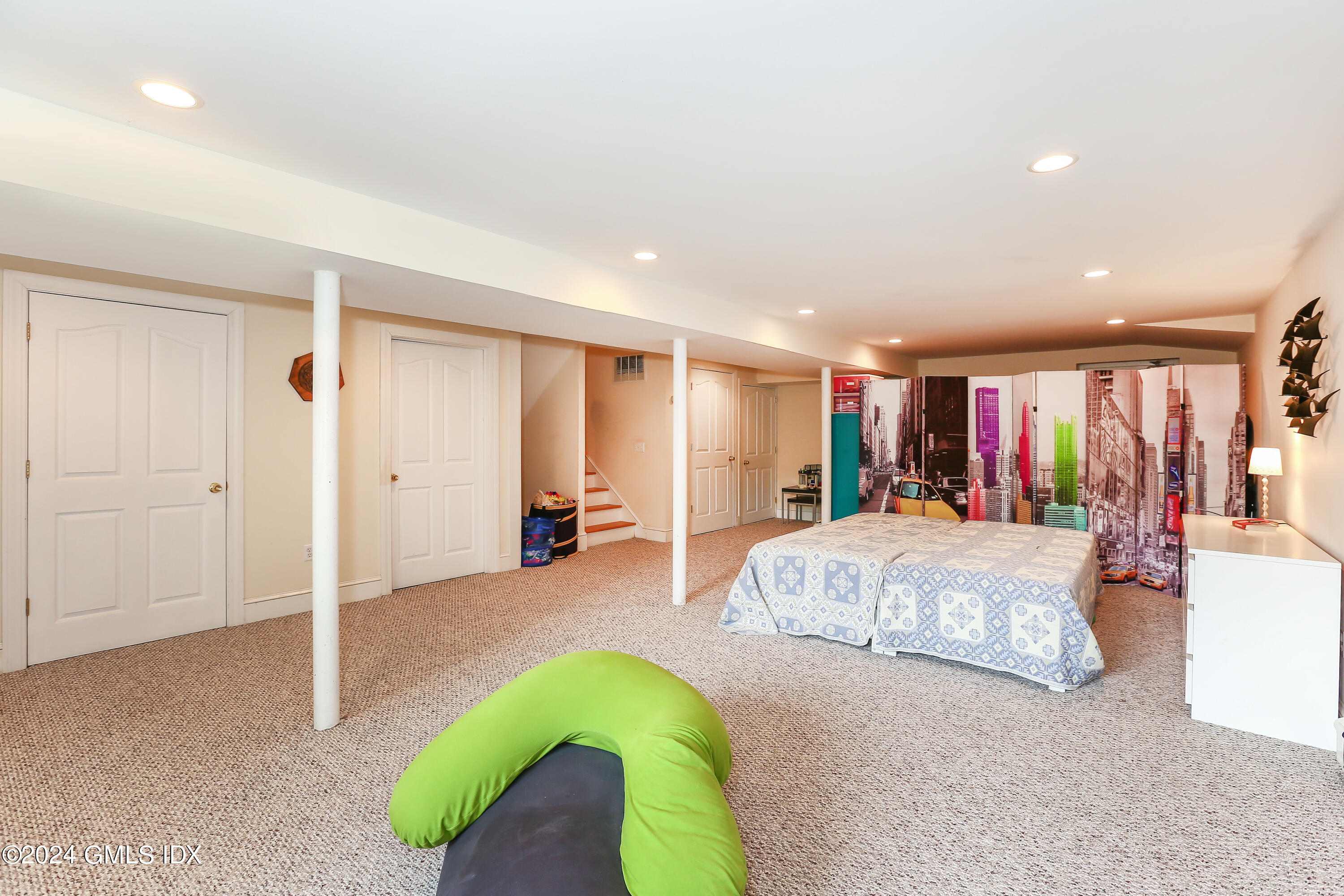 52 Hunt Terrace