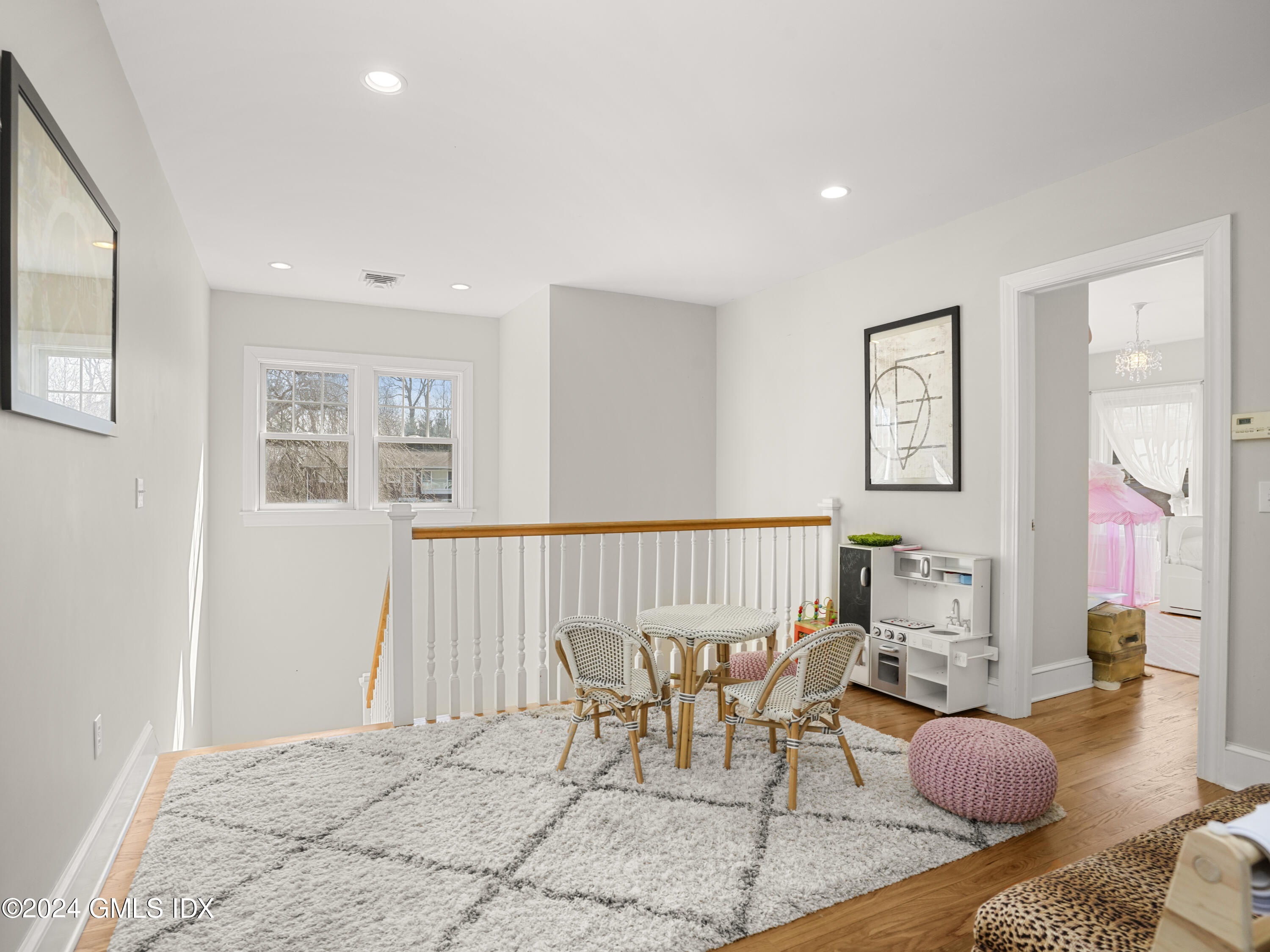 52 Hunt Terrace