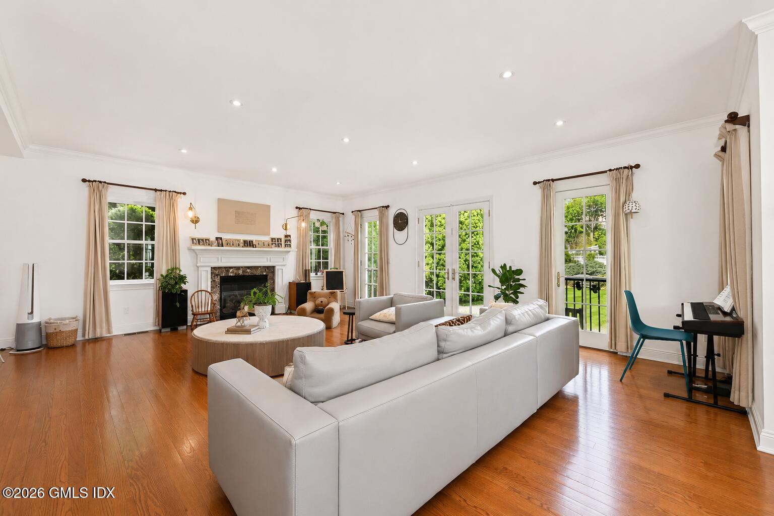 45 William Street #B