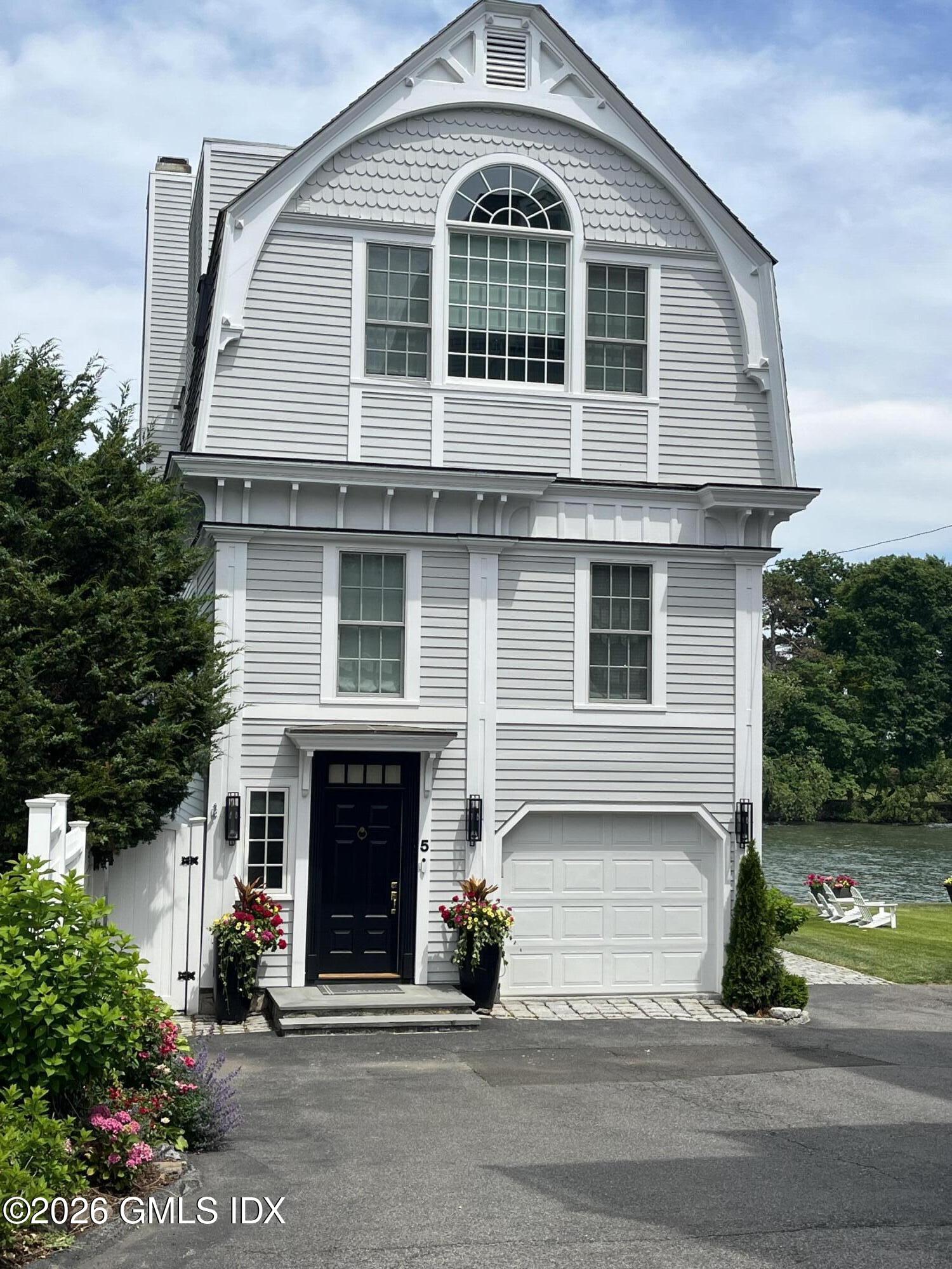 633 Steamboat Road Unit #5