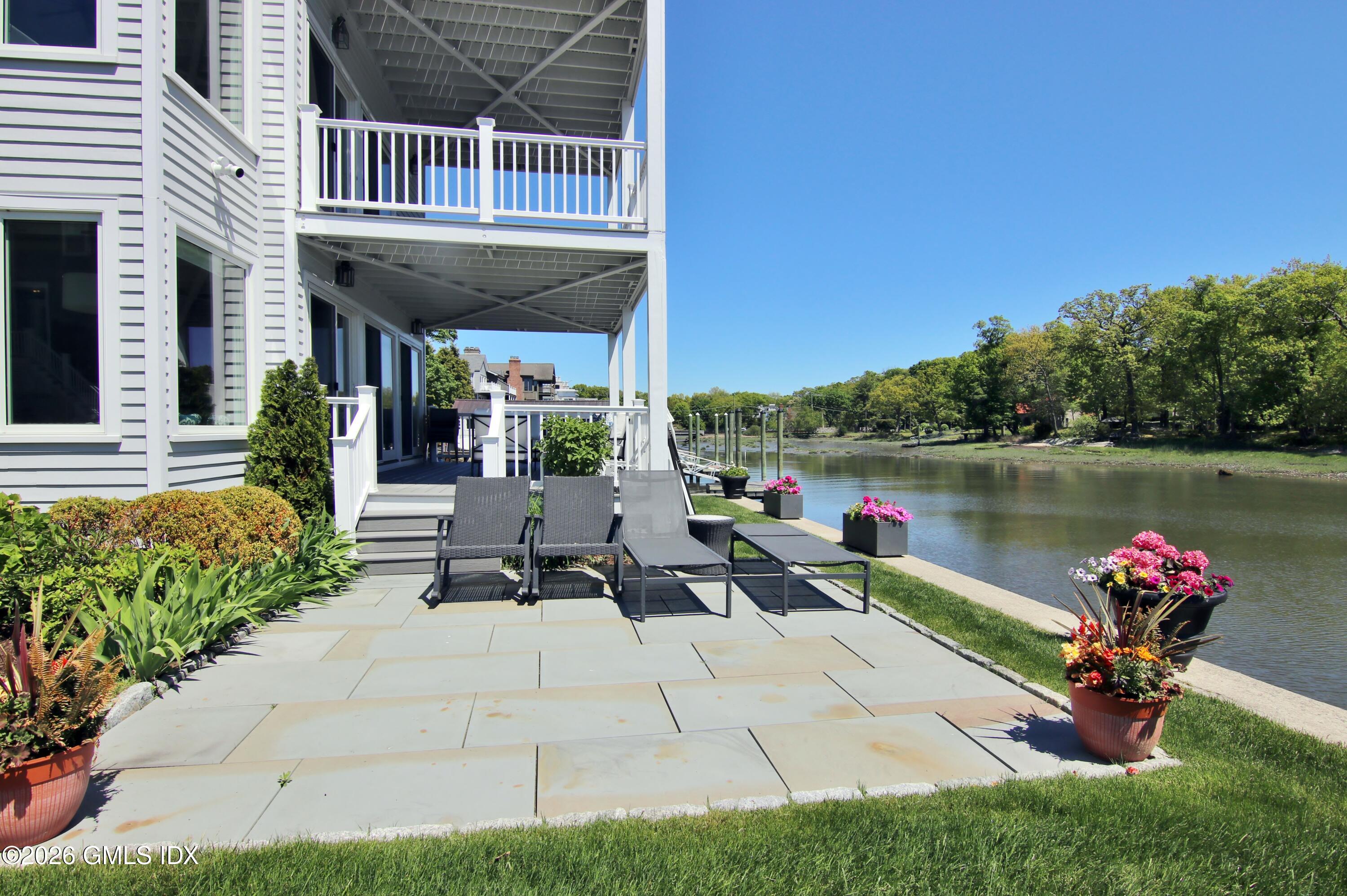 633 Steamboat Road Unit #5