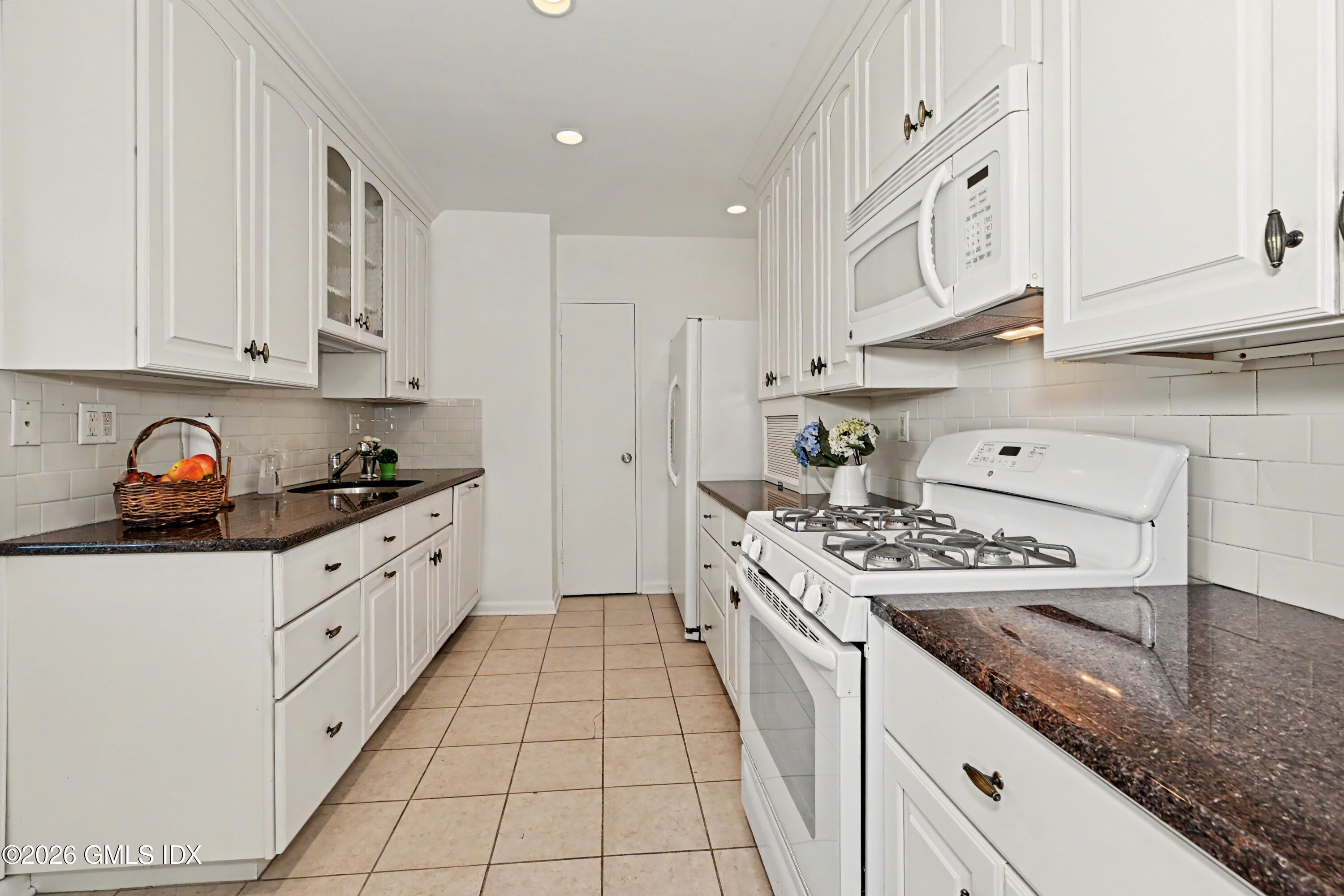1 Putnam Court 3C