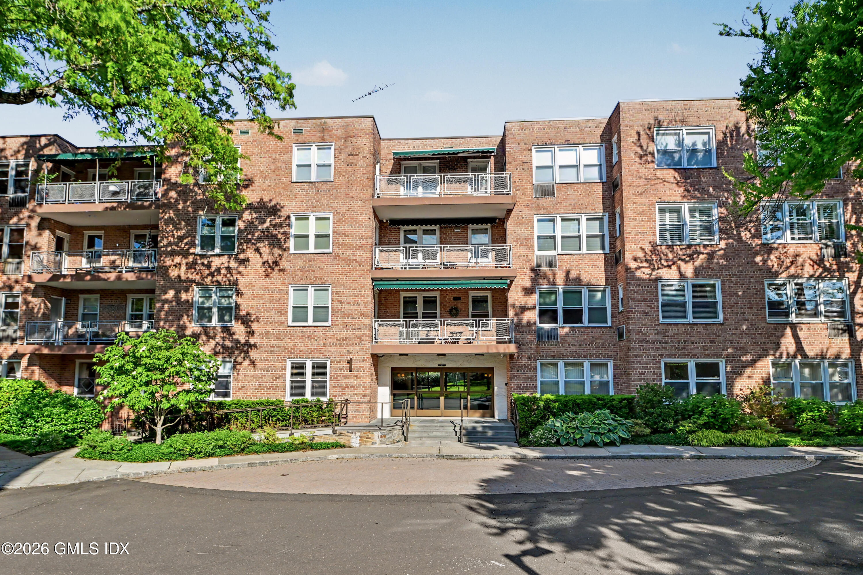 1 Putnam Court 3C