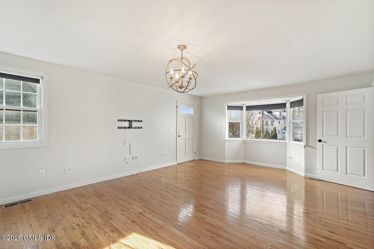 17 Circle Drive