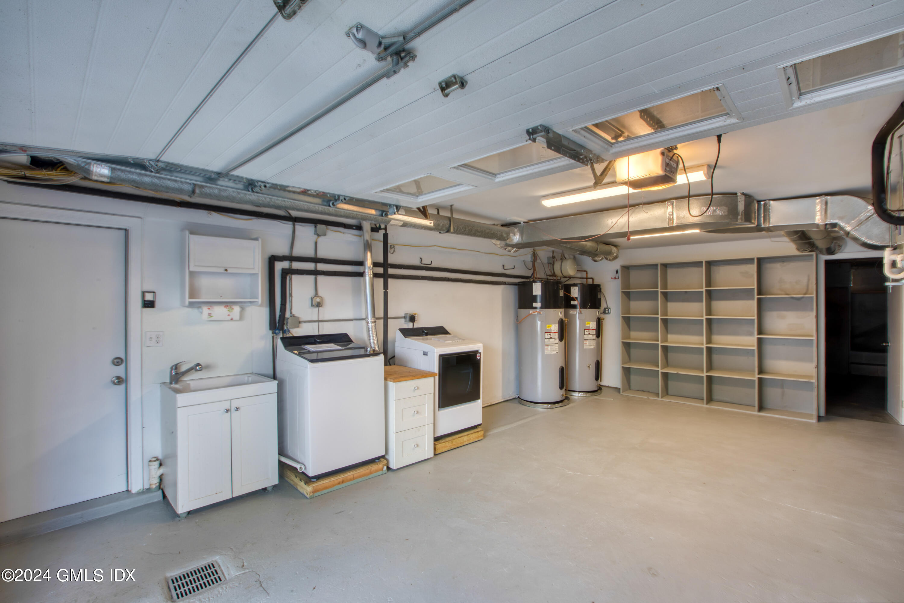 8 Ridge Place 1