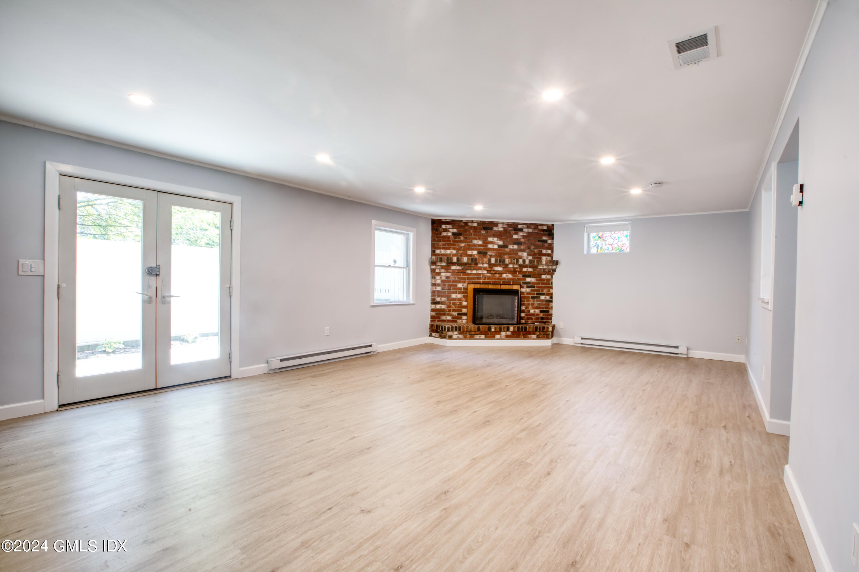 8 Ridge Place 1