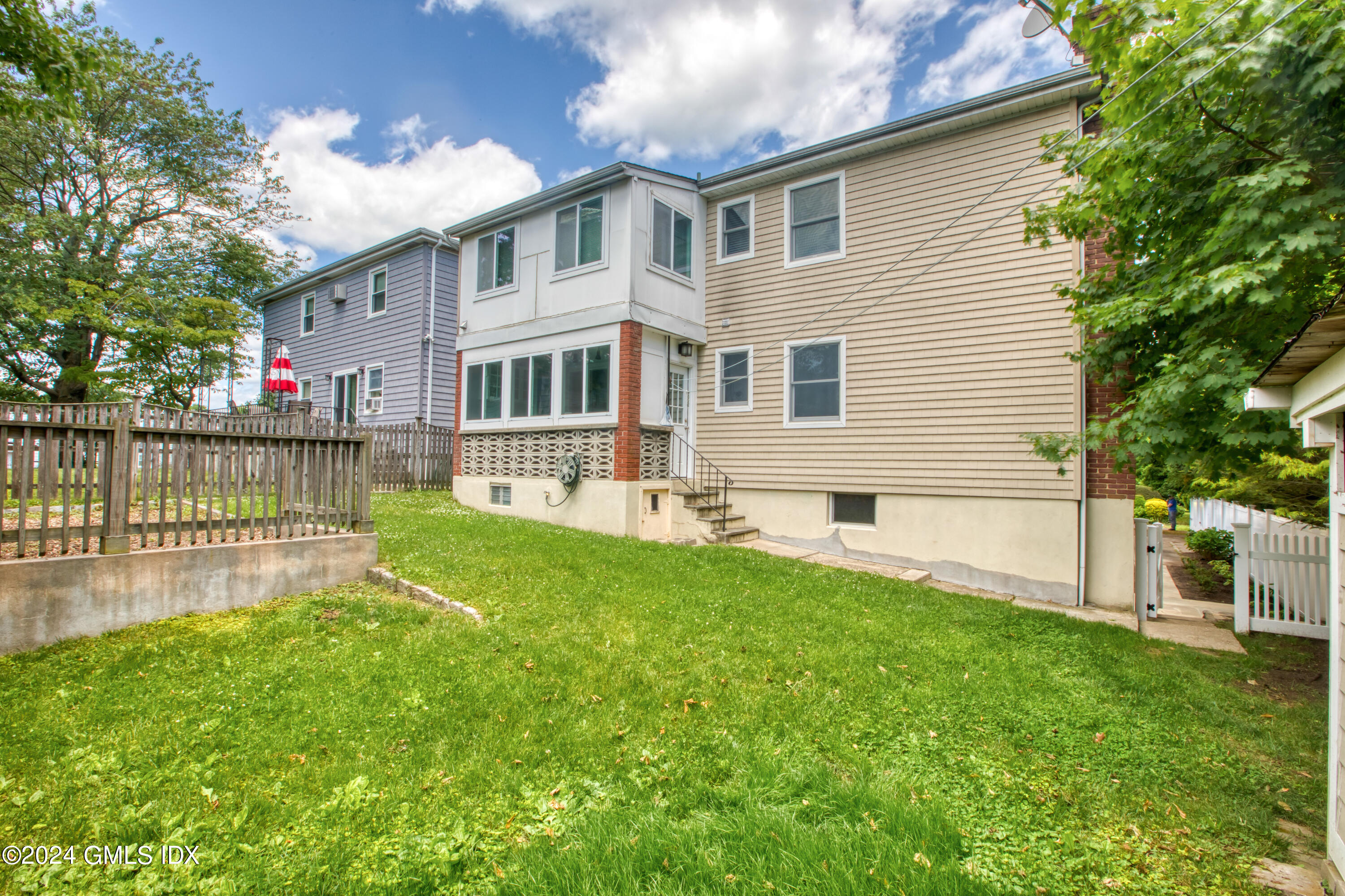 8 Ridge Place 1