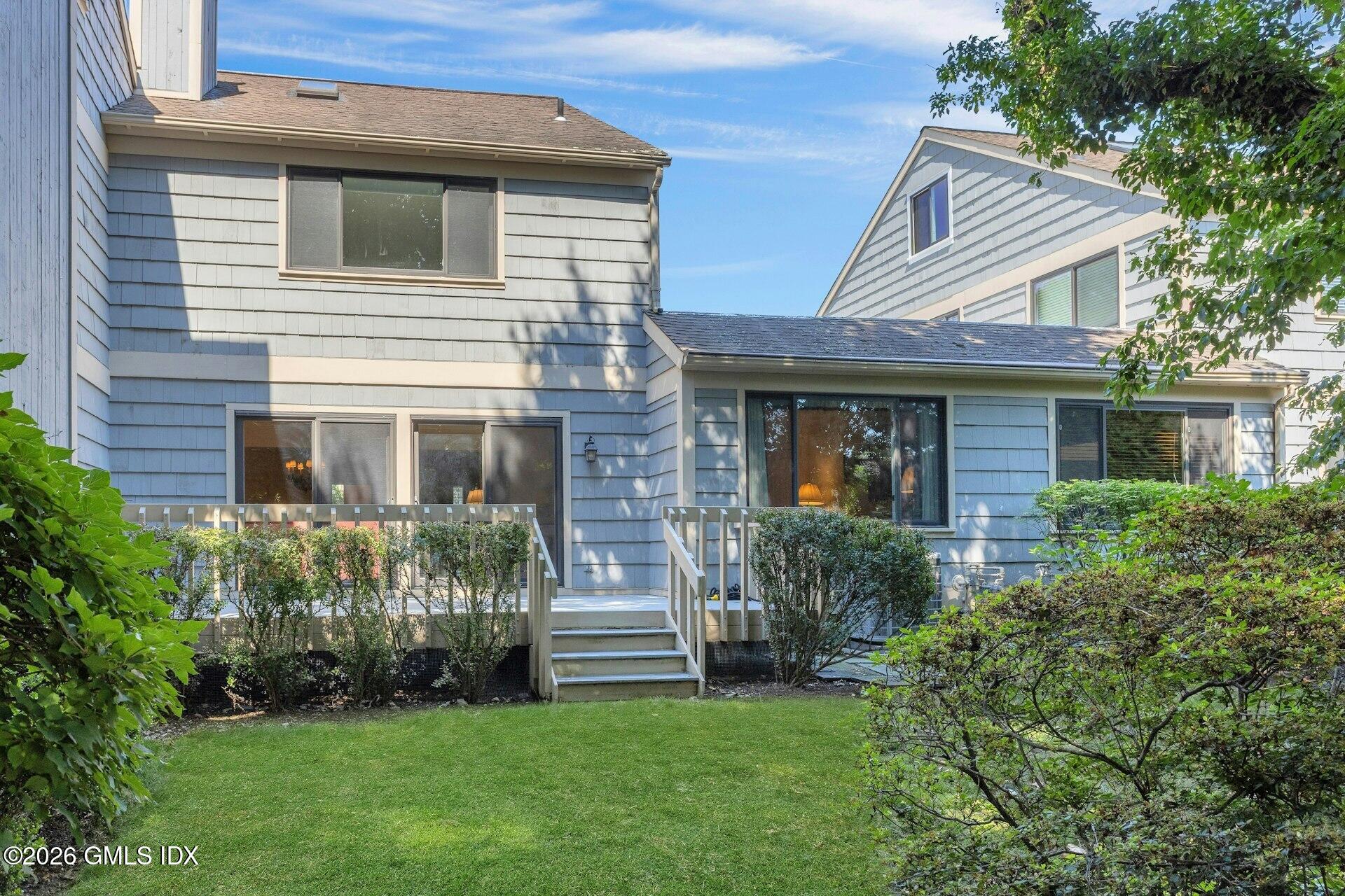 527 W Lyon Farm Drive UNIT 527