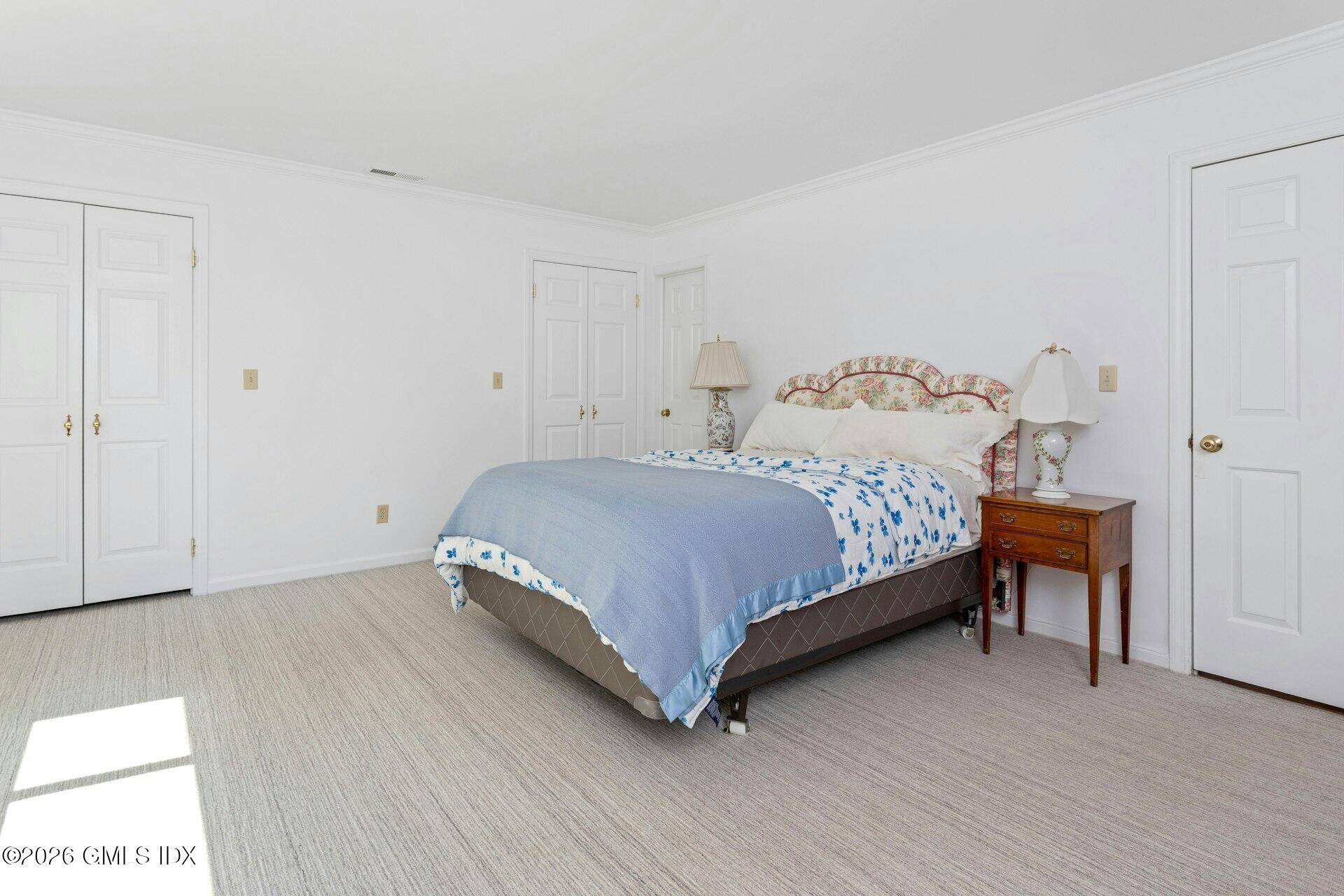 527 W Lyon Farm Drive UNIT 527