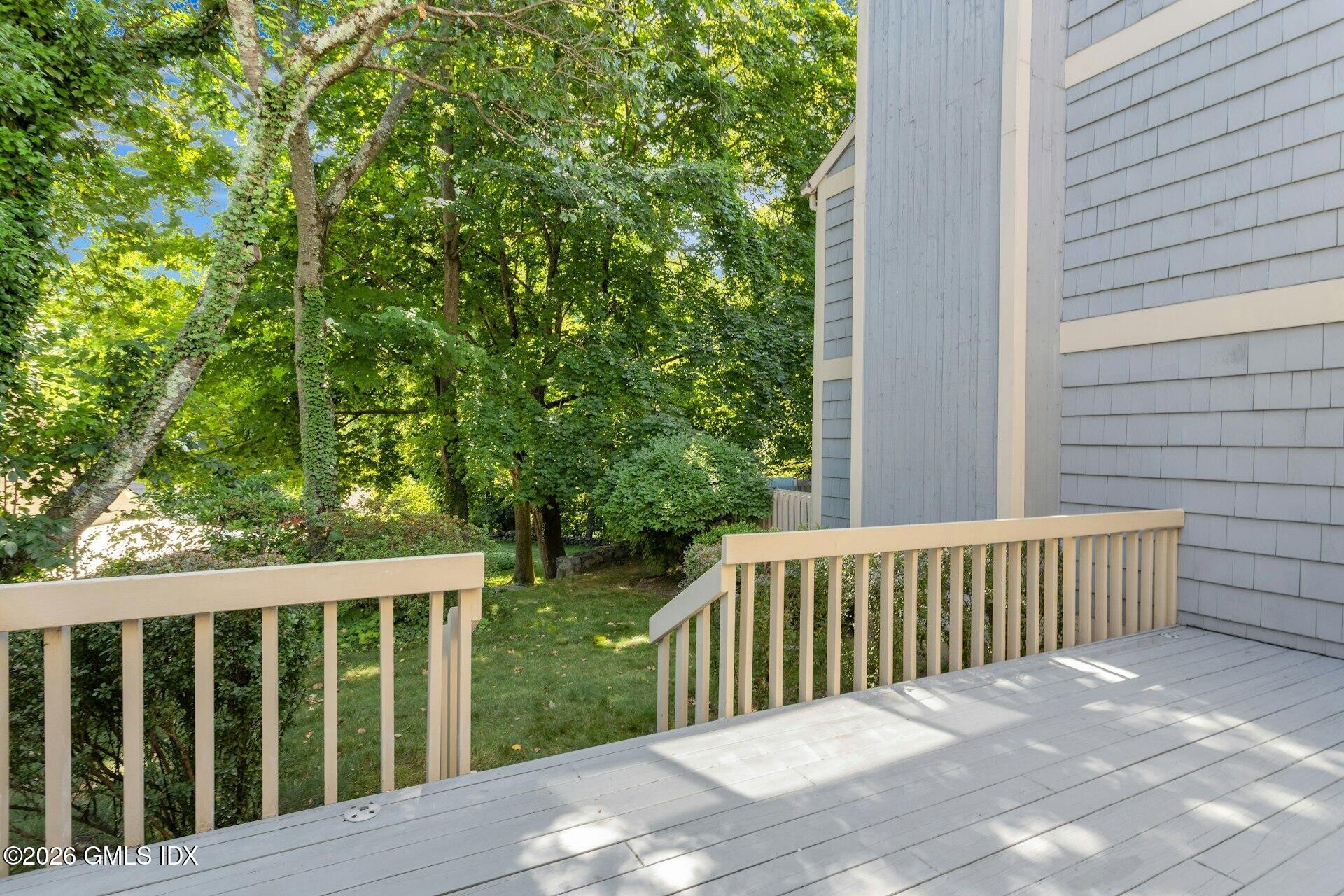 527 W Lyon Farm Drive UNIT 527