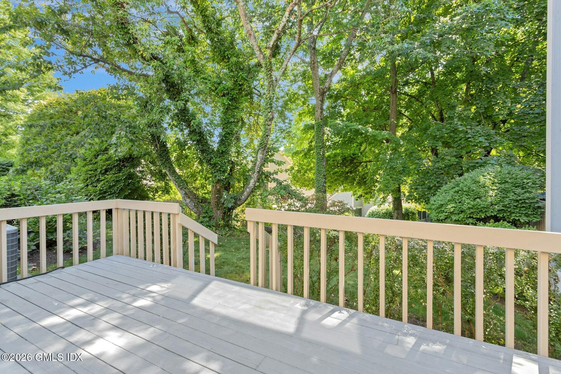 527 W Lyon Farm Drive UNIT 527