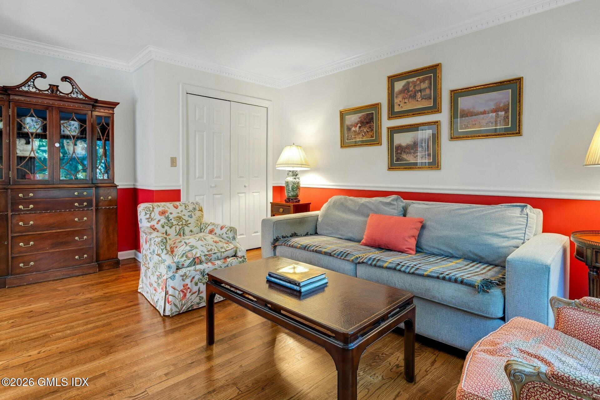 527 W Lyon Farm Drive UNIT 527